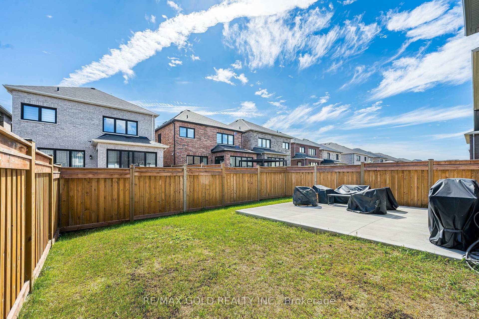 Photo 39 of 19 Trellanock Road, Brampton, Bram West — HOMEH