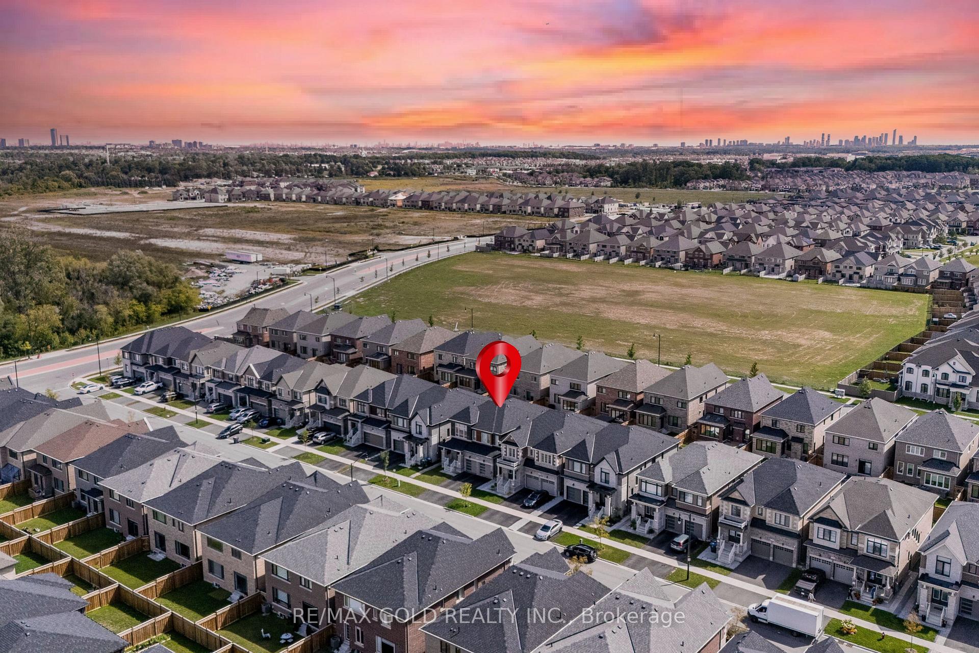 Photo 41 of 19 Trellanock Road, Brampton, Bram West — HOMEH