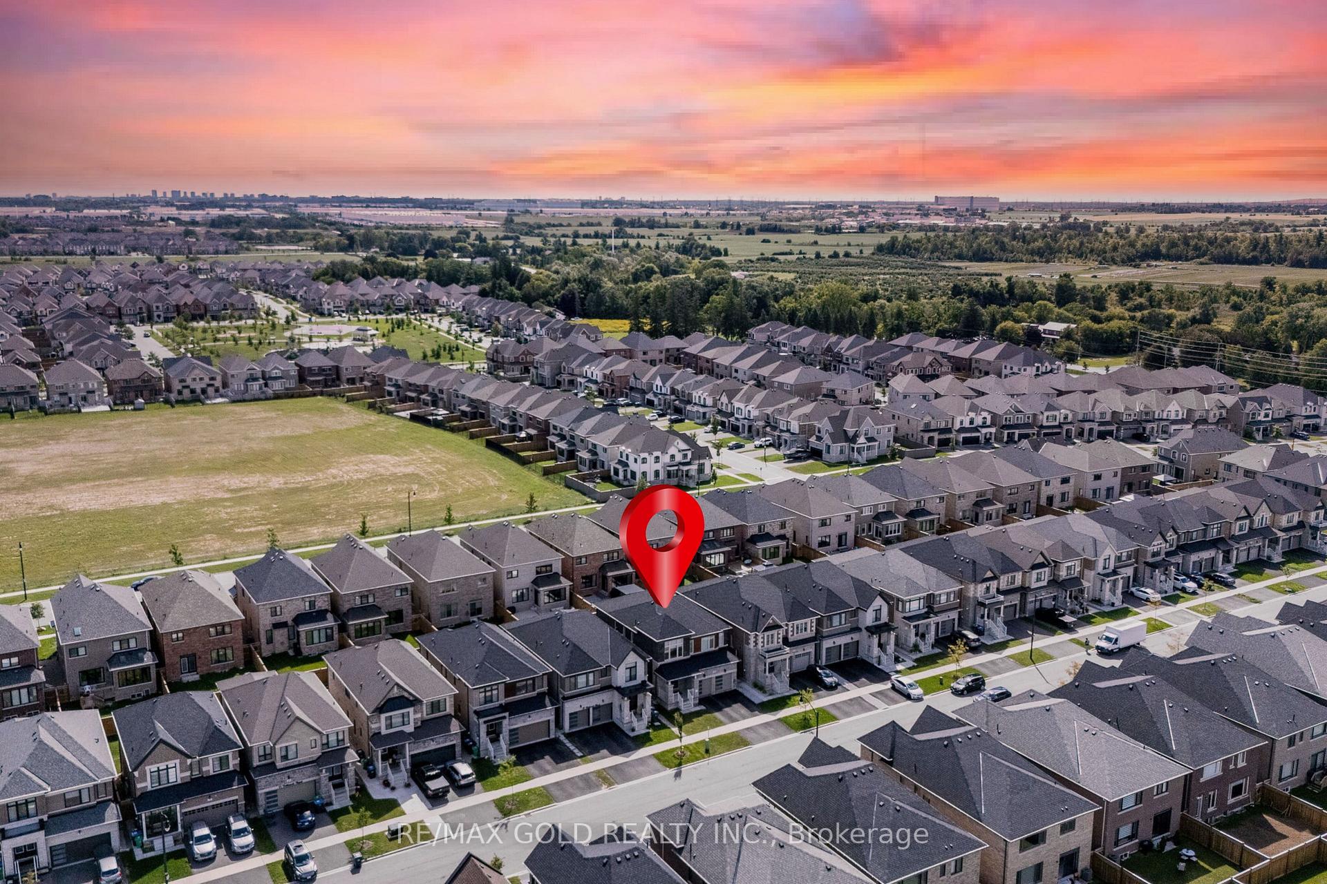 Photo 42 of 19 Trellanock Road, Brampton, Bram West — HOMEH