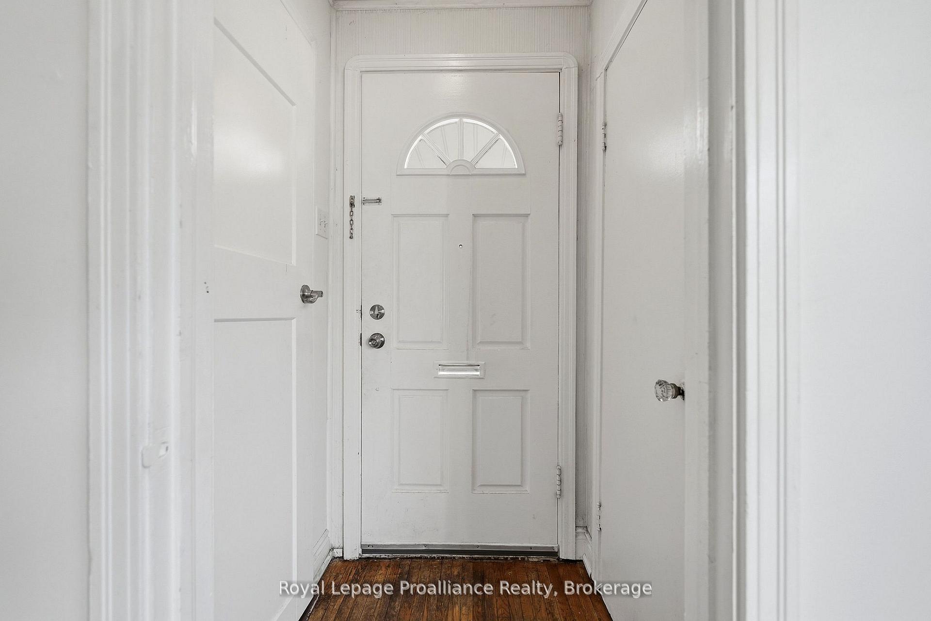 Photo 11 of 355 Bridge Street, Belleville, Thurlow Ward — HOMEH