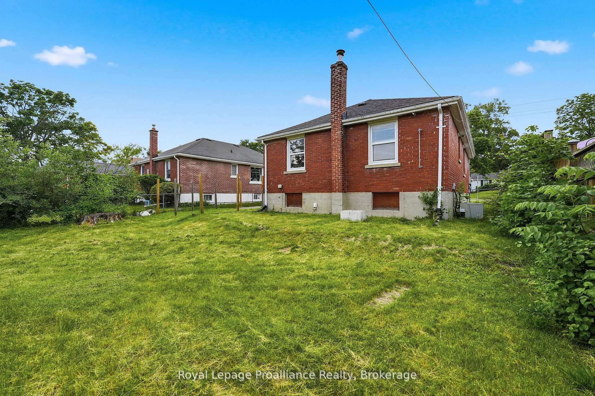 Photo 40 of 355 Bridge Street, Belleville, Thurlow Ward — HOMEH
