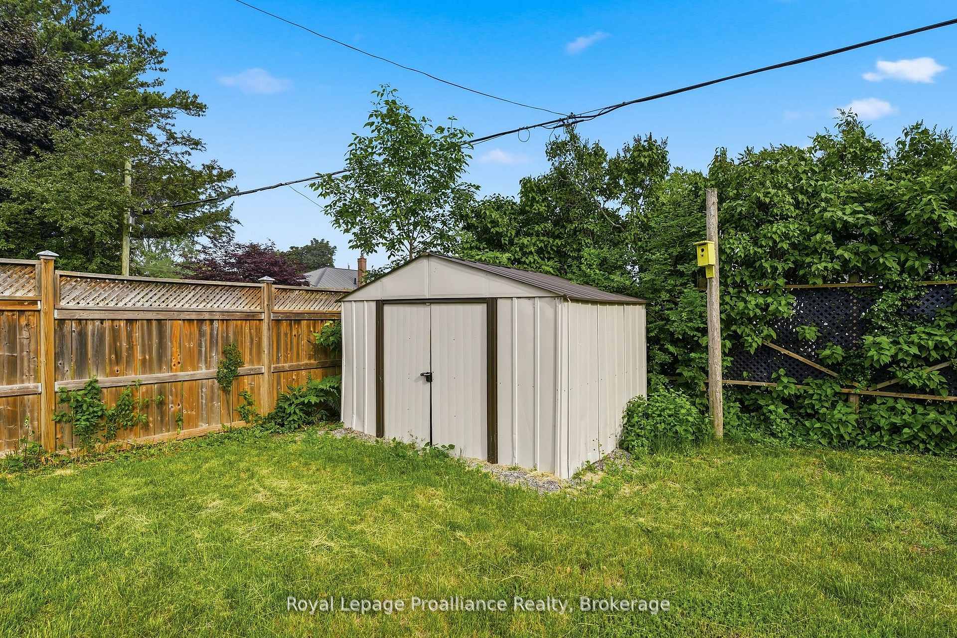 Photo 42 of 355 Bridge Street, Belleville, Thurlow Ward — HOMEH