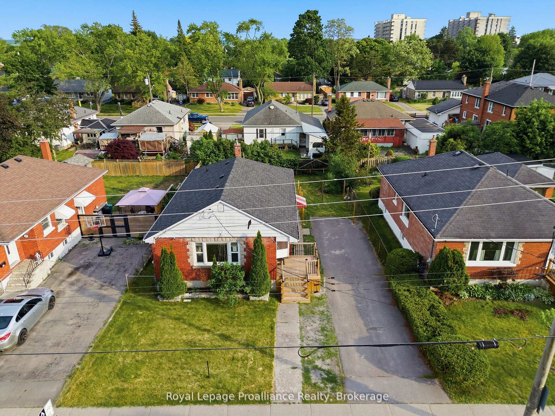 Photo 43 of 355 Bridge Street, Belleville, Thurlow Ward — HOMEH