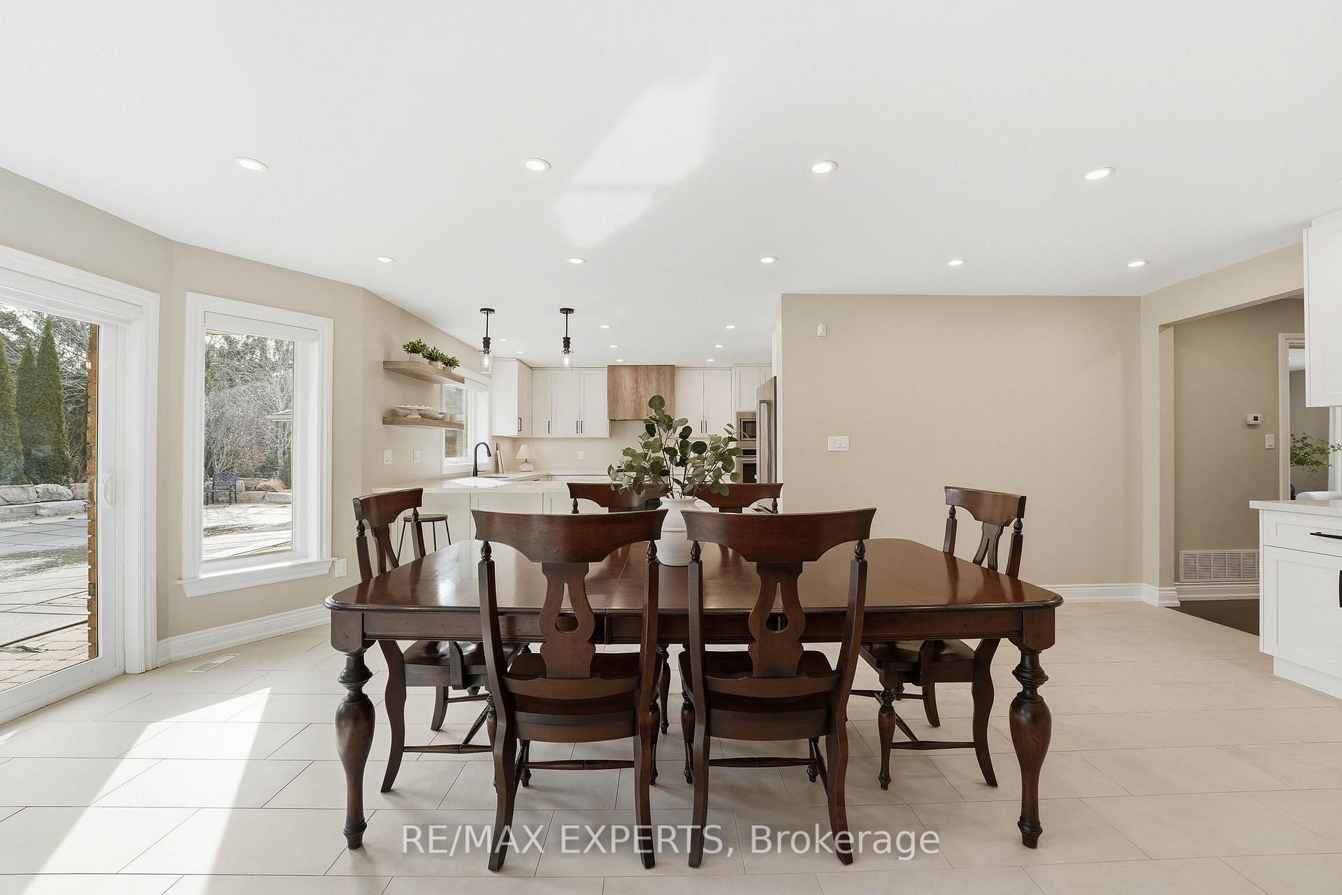 Photo 9 of 87 McClure Drive, King, King City — HOMEH