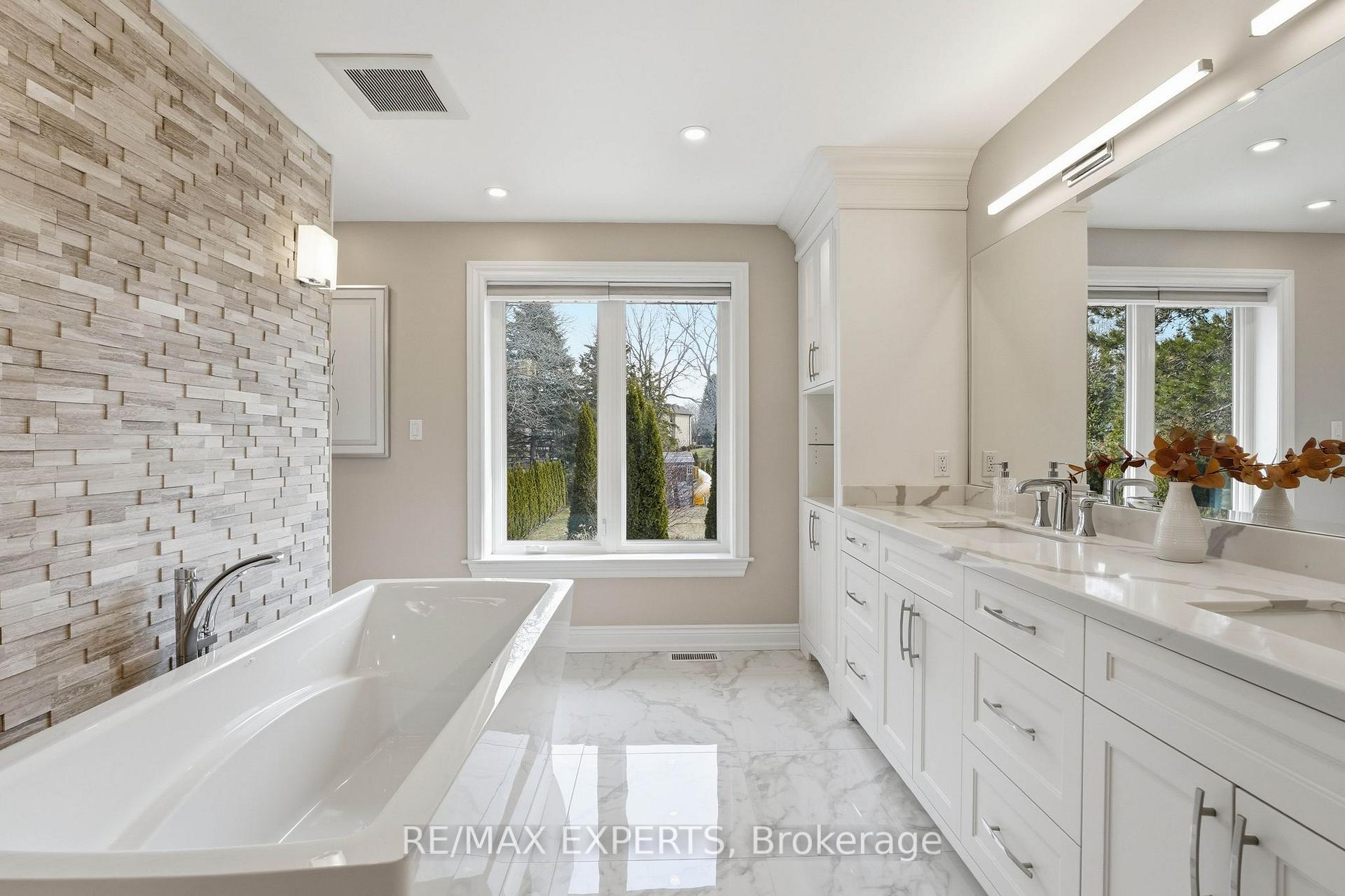 Photo 26 of 87 McClure Drive, King, King City — HOMEH