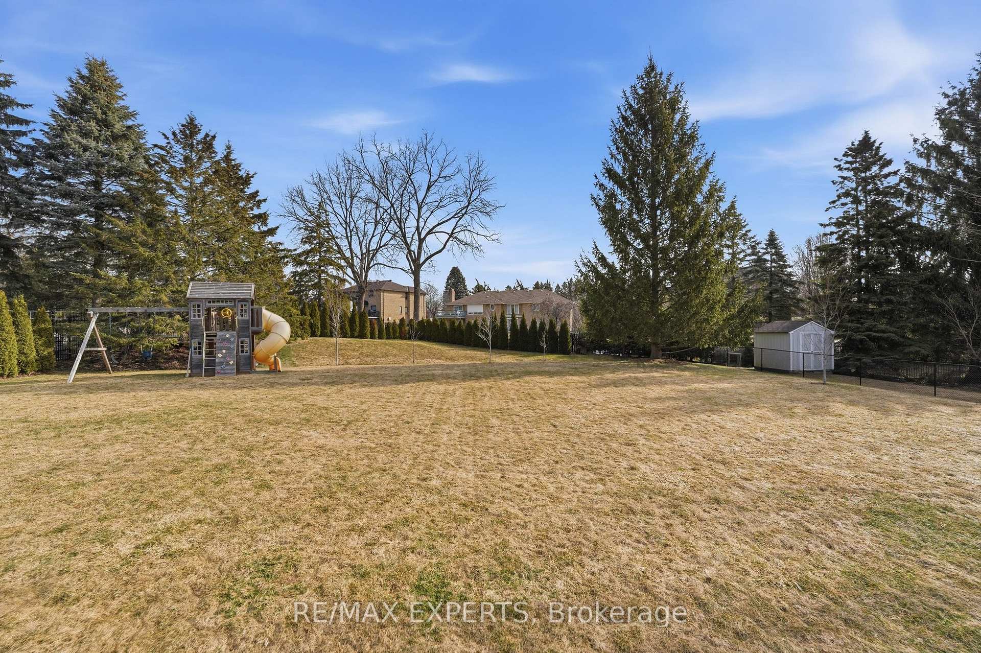Photo 34 of 87 McClure Drive, King, King City — HOMEH