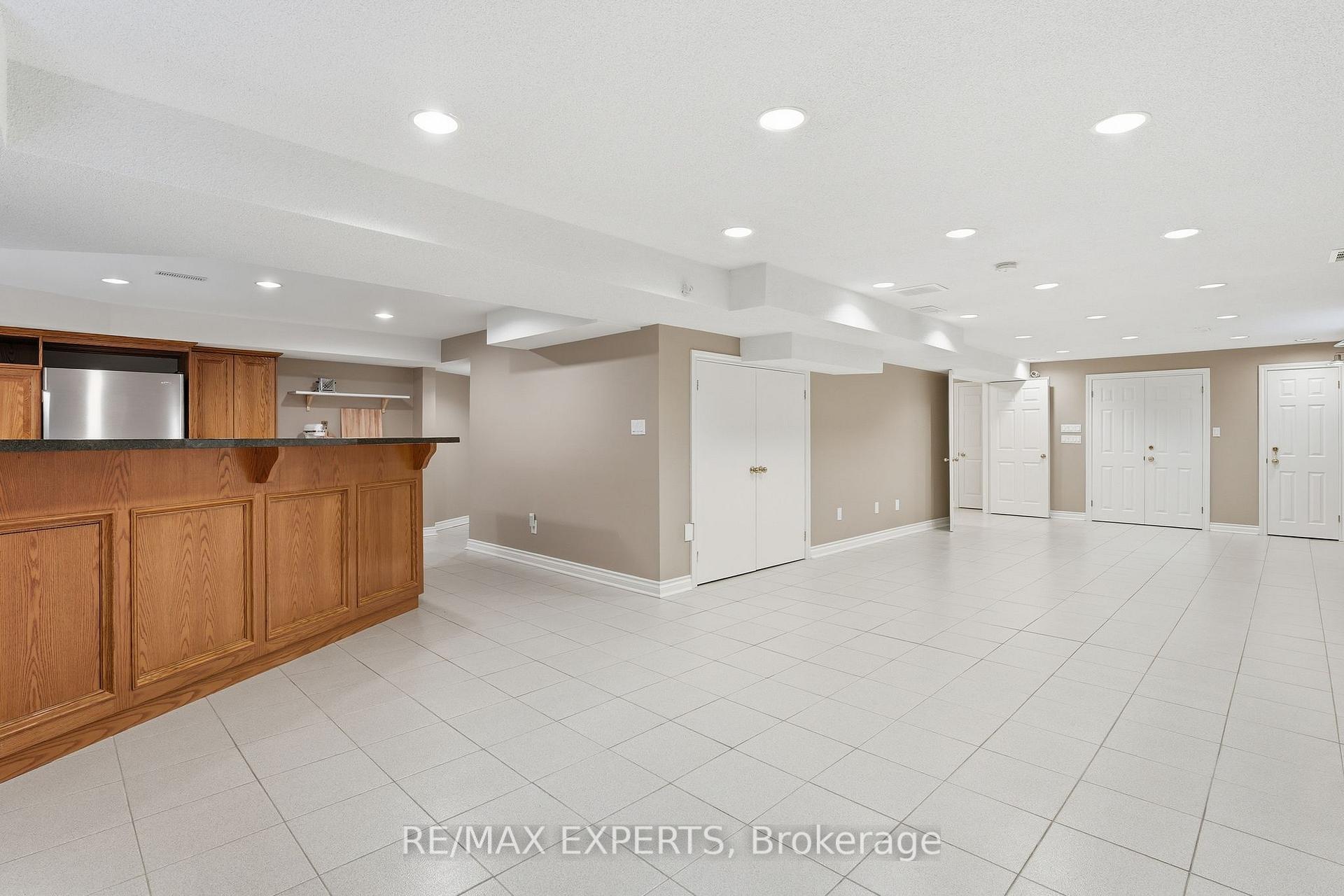 Photo 39 of 87 McClure Drive, King, King City — HOMEH