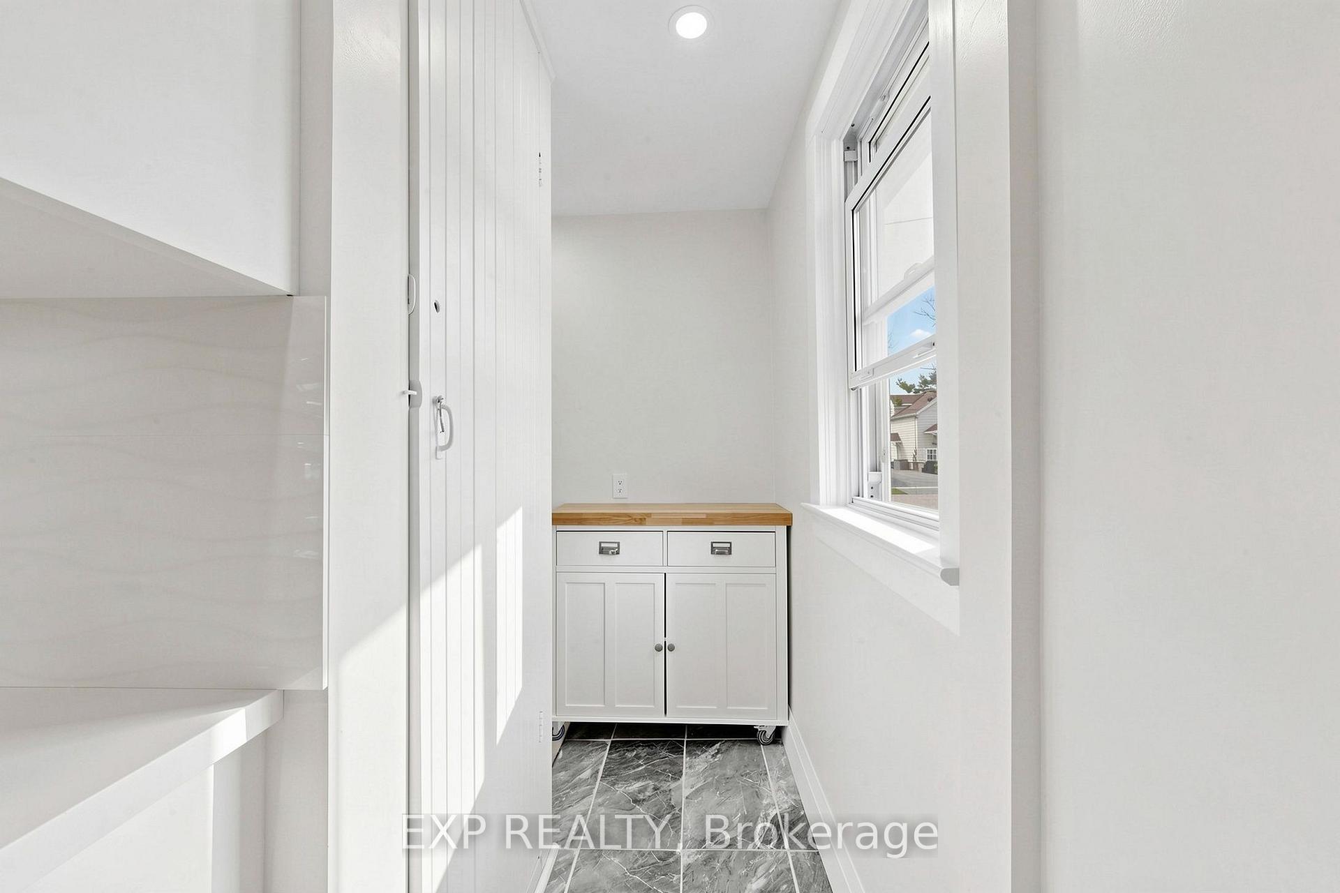 Photo 6 of 335 Perry Street, Whitby, Downtown Whitby — HOMEH