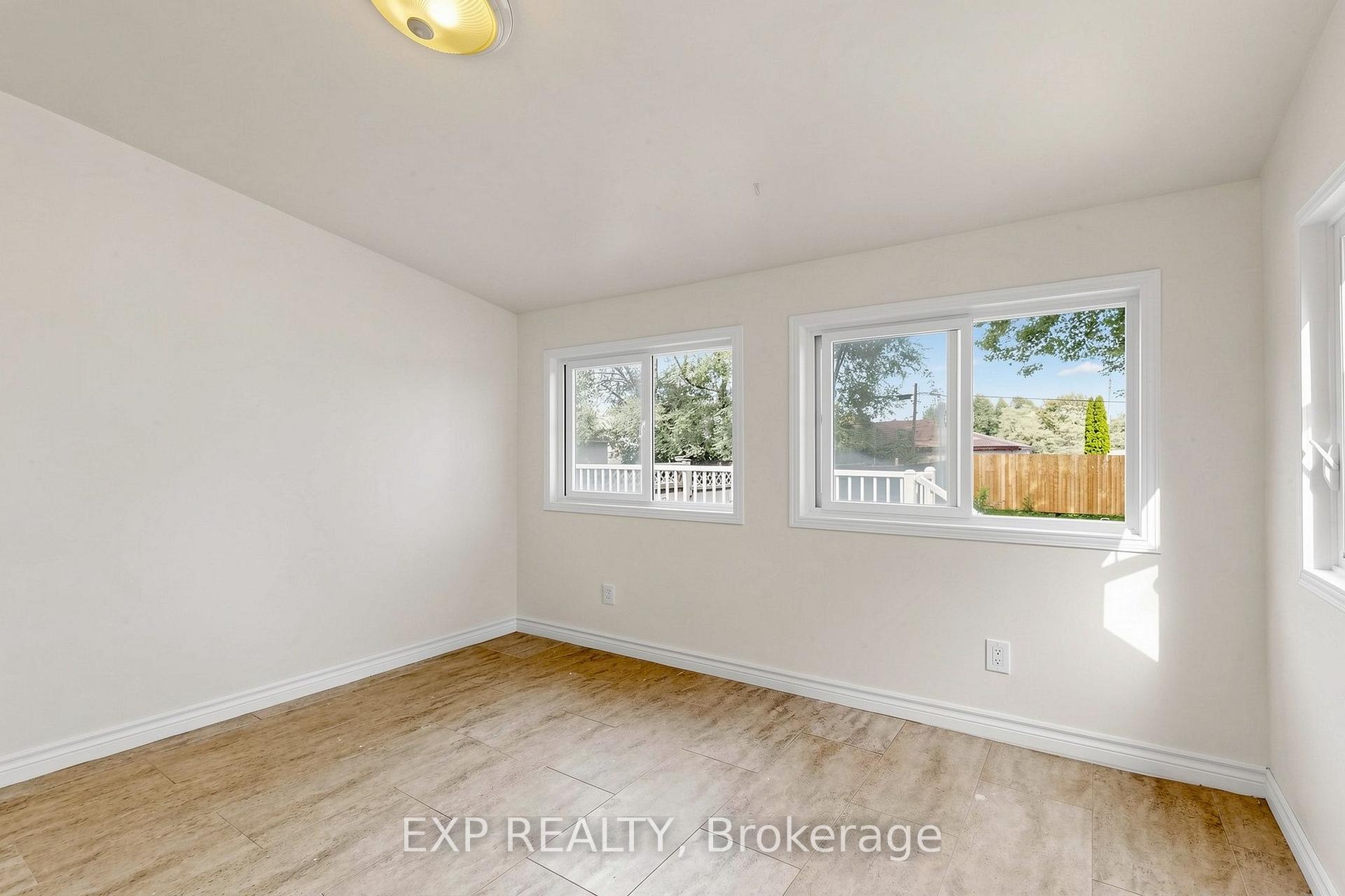 Photo 9 of 335 Perry Street, Whitby, Downtown Whitby — HOMEH