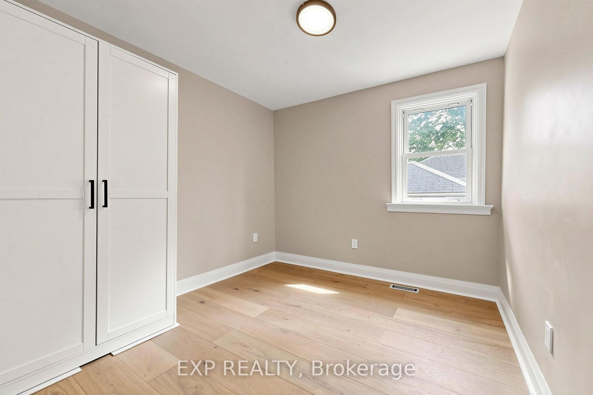 Photo 16 of 335 Perry Street, Whitby, Downtown Whitby — HOMEH