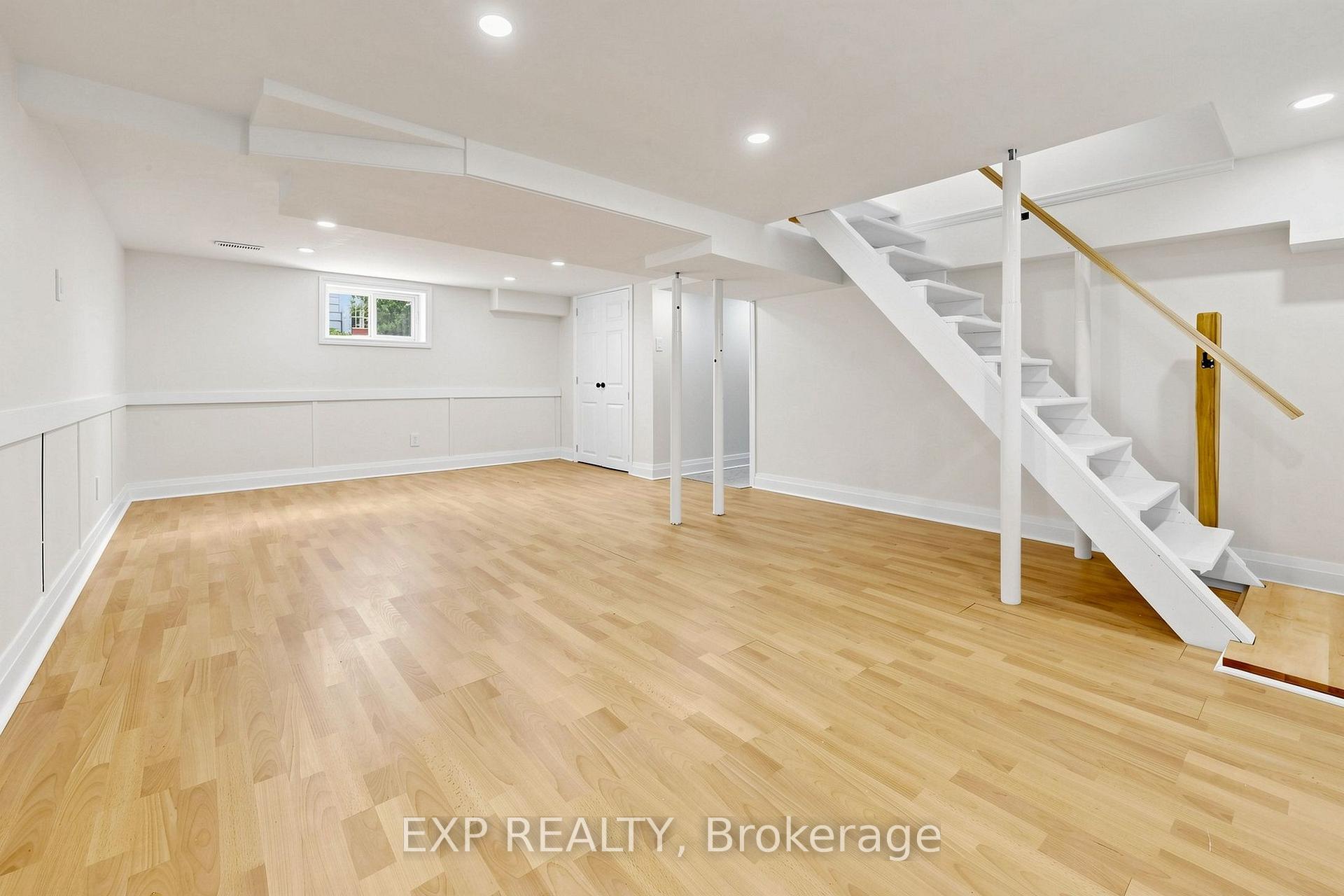 Photo 19 of 335 Perry Street, Whitby, Downtown Whitby — HOMEH