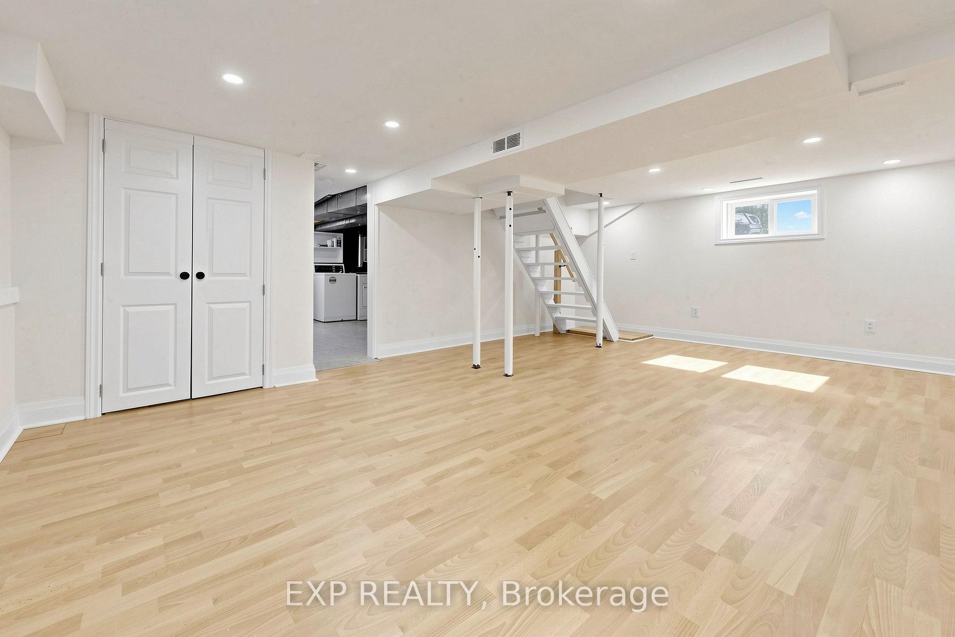 Photo 20 of 335 Perry Street, Whitby, Downtown Whitby — HOMEH
