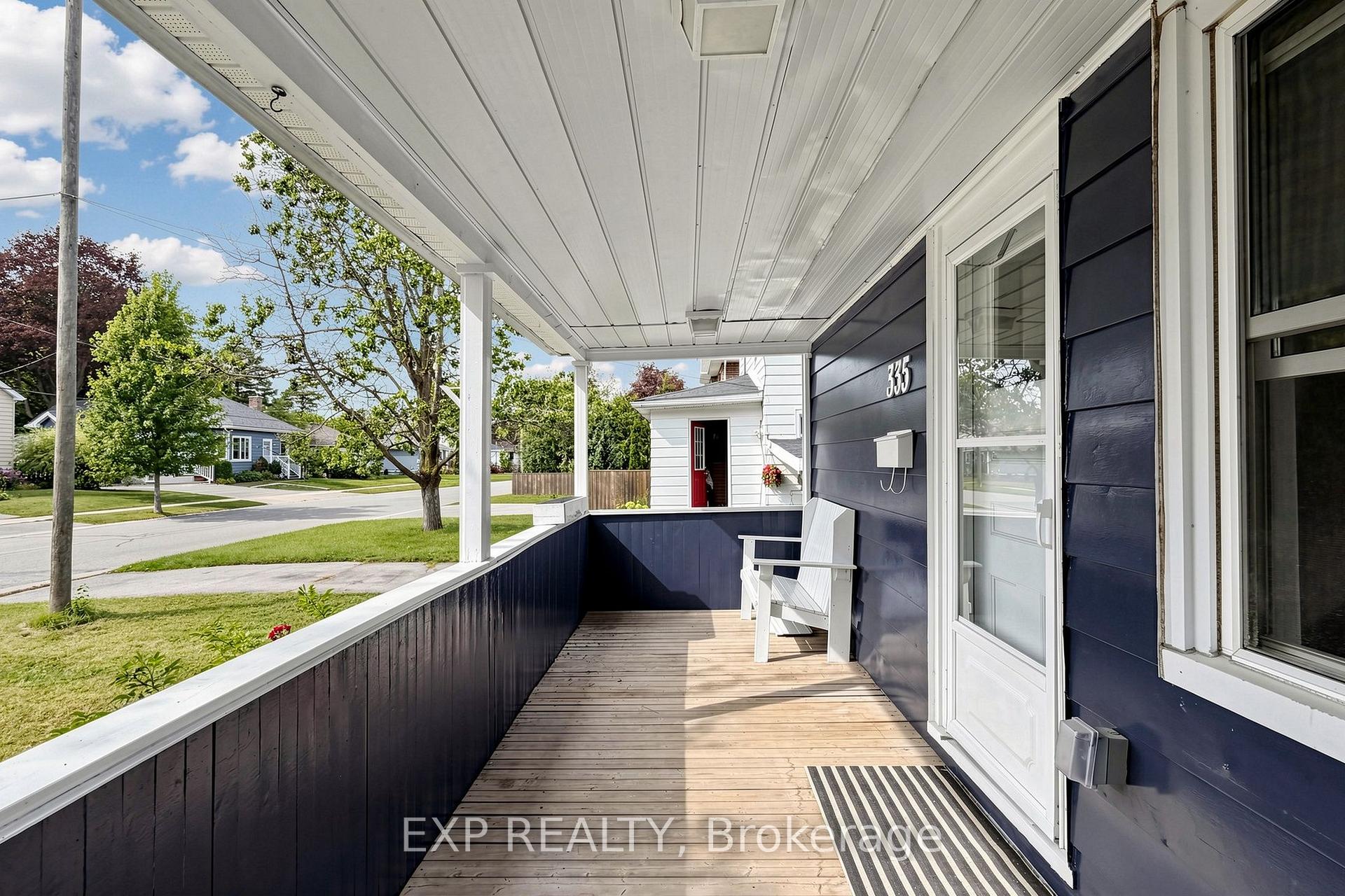 Photo 27 of 335 Perry Street, Whitby, Downtown Whitby — HOMEH