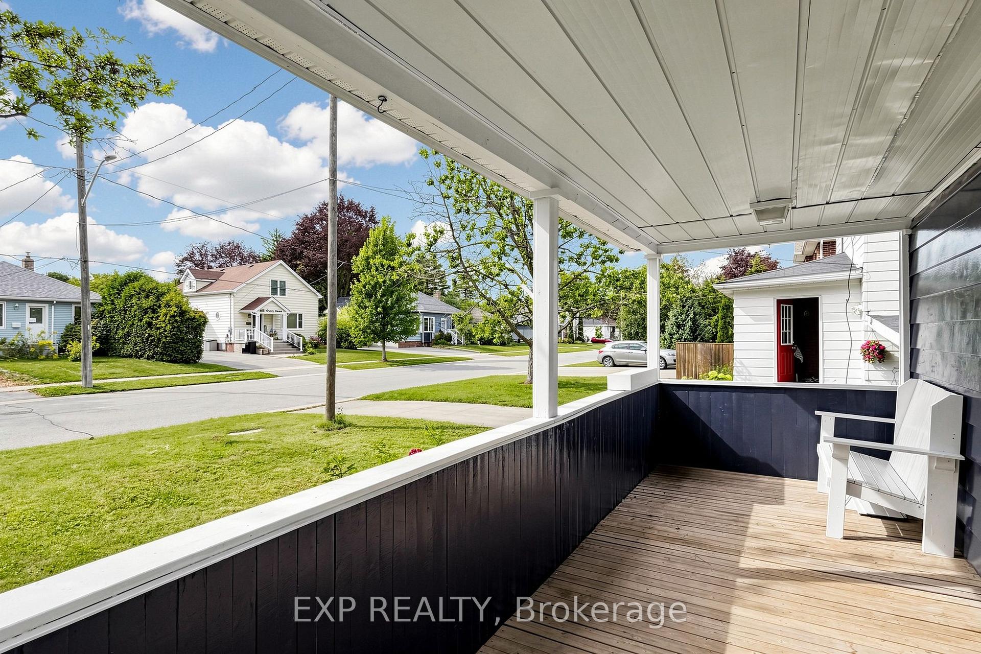 Photo 28 of 335 Perry Street, Whitby, Downtown Whitby — HOMEH