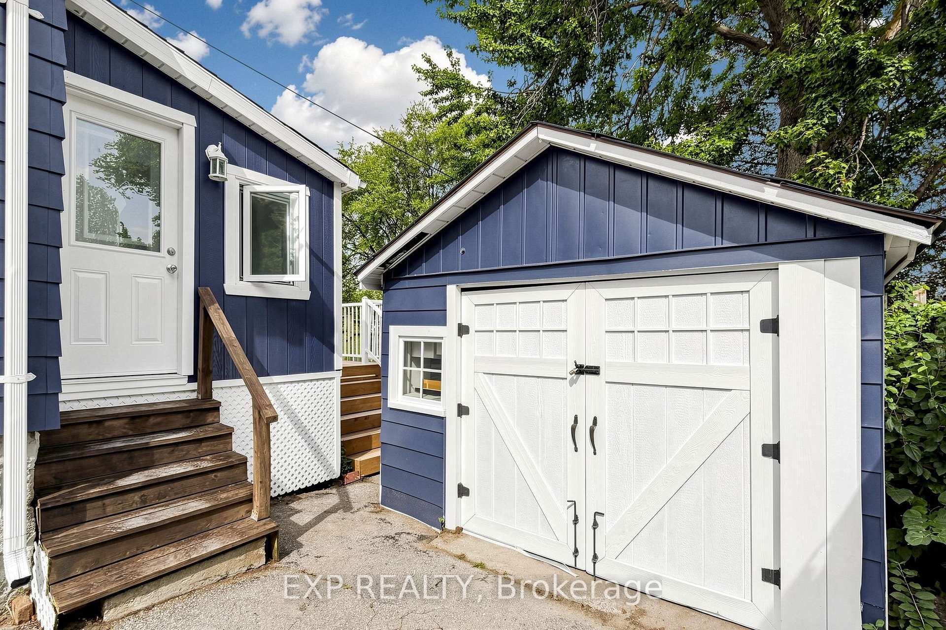 Photo 29 of 335 Perry Street, Whitby, Downtown Whitby — HOMEH