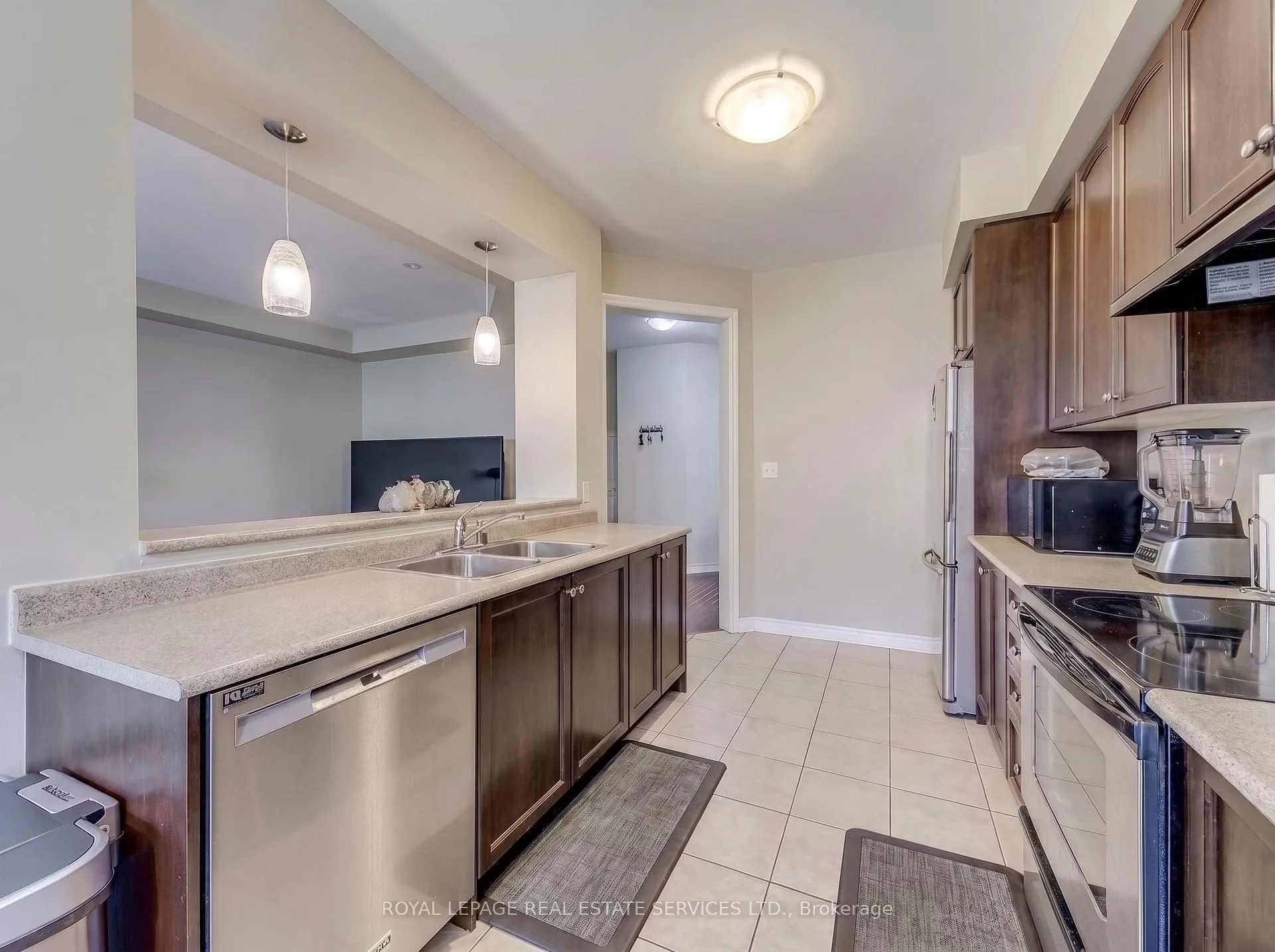 Photo 22 of Unit 24, 2019 Trawden Way, Oakville, Bronte Creek — HOMEH