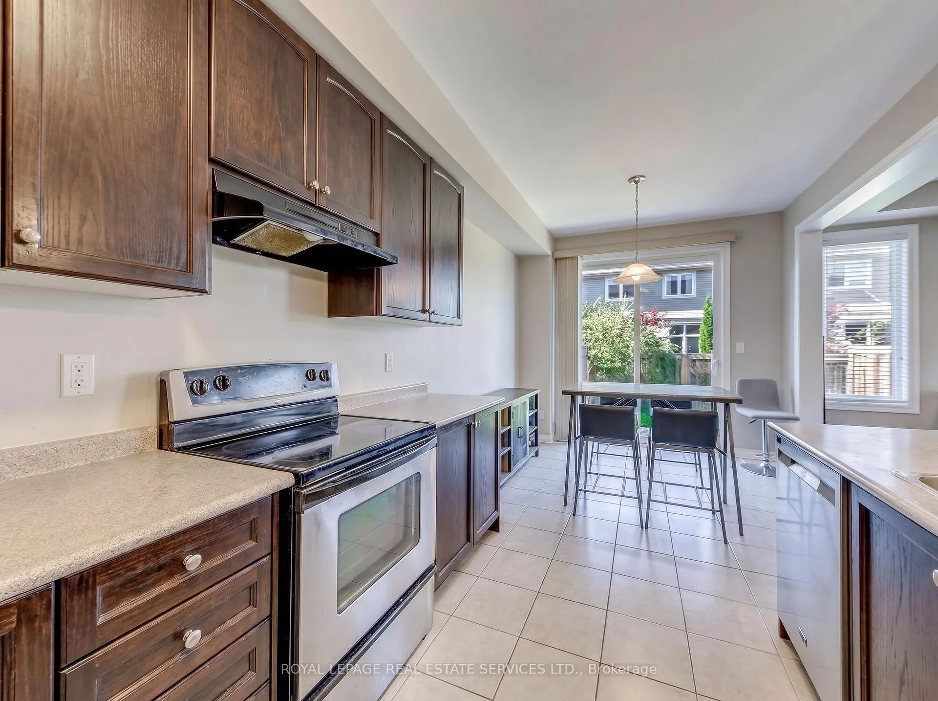 Photo 47 of Unit 24, 2019 Trawden Way, Oakville, Bronte Creek — HOMEH