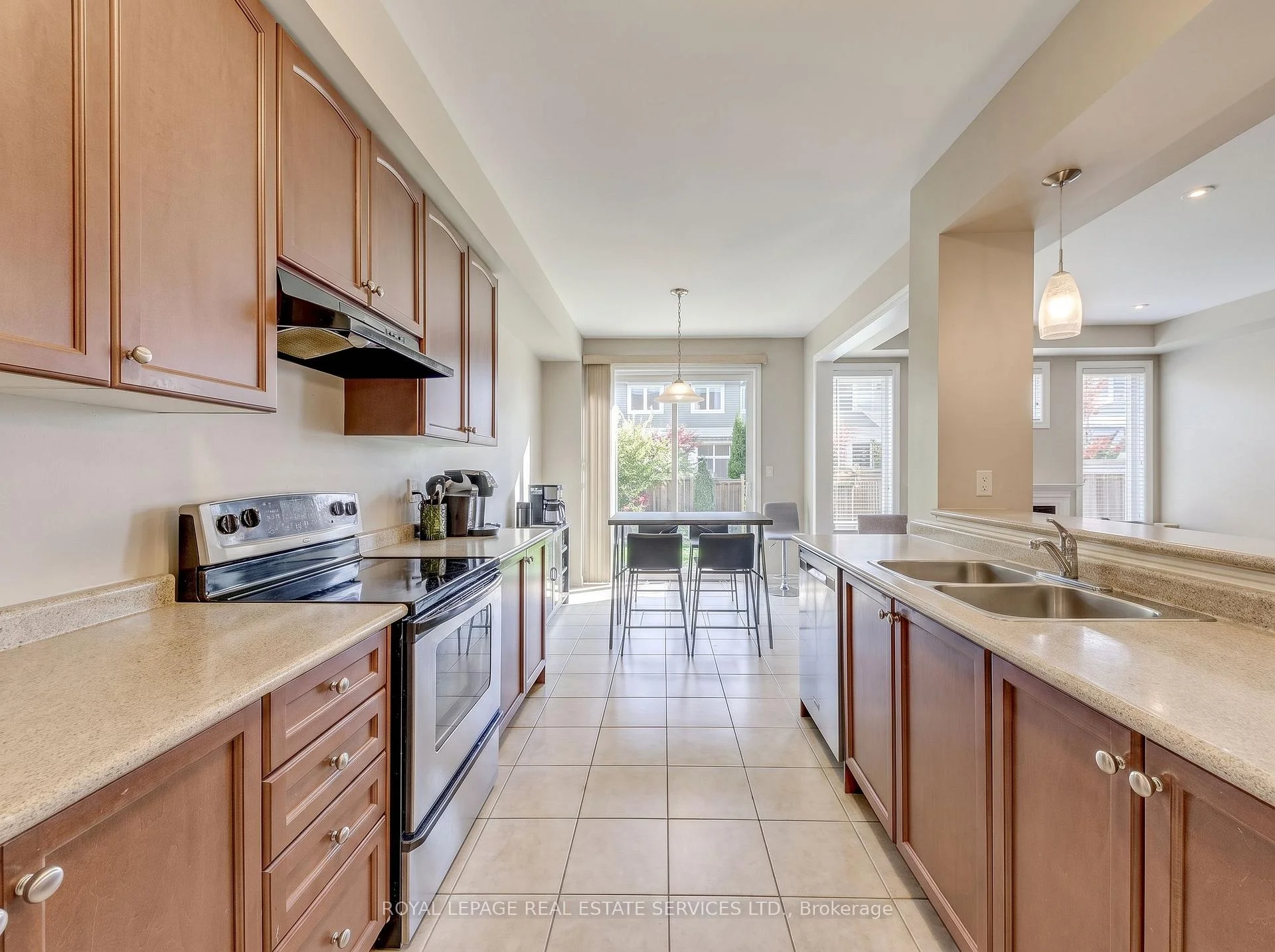 Photo 20 of Unit 24, 2019 Trawden Way, Oakville, Bronte Creek — HOMEH