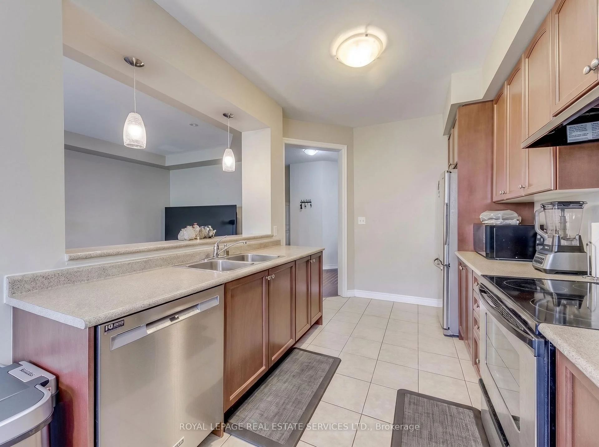 Photo 35 of Unit 24, 2019 Trawden Way, Oakville, Bronte Creek — HOMEH