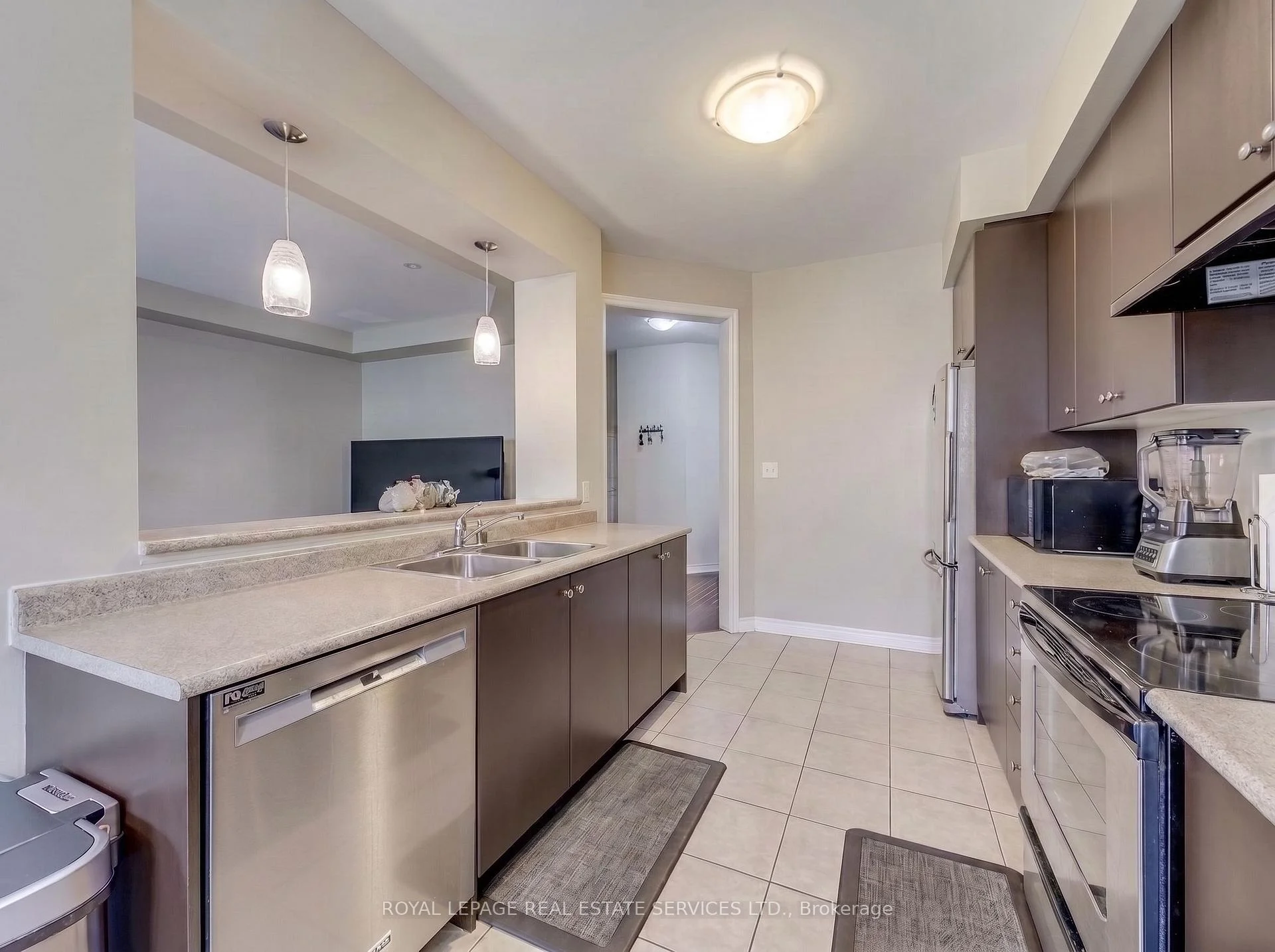 Photo 43 of Unit 24, 2019 Trawden Way, Oakville, Bronte Creek — HOMEH