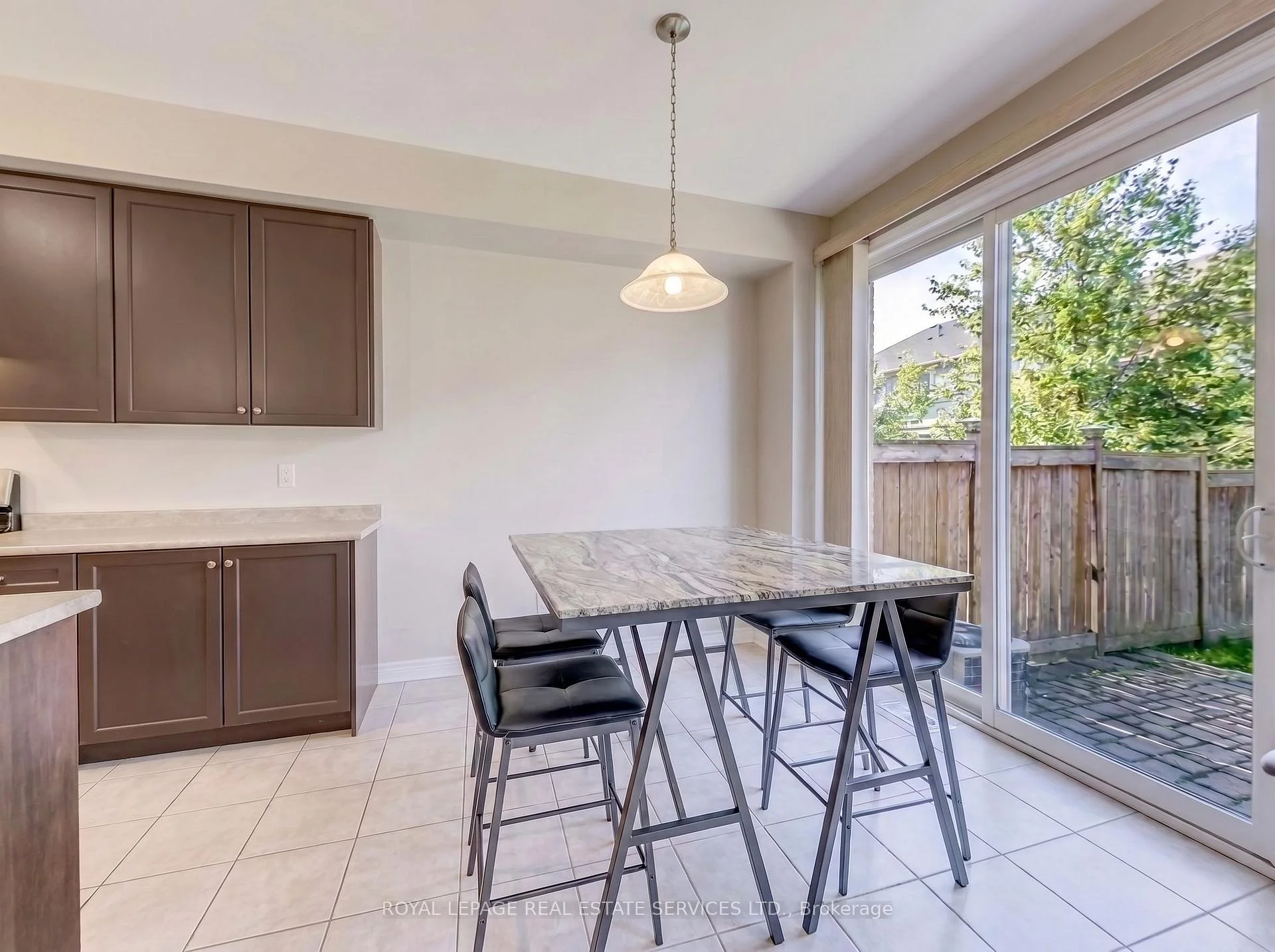 Photo 46 of Unit 24, 2019 Trawden Way, Oakville, Bronte Creek — HOMEH