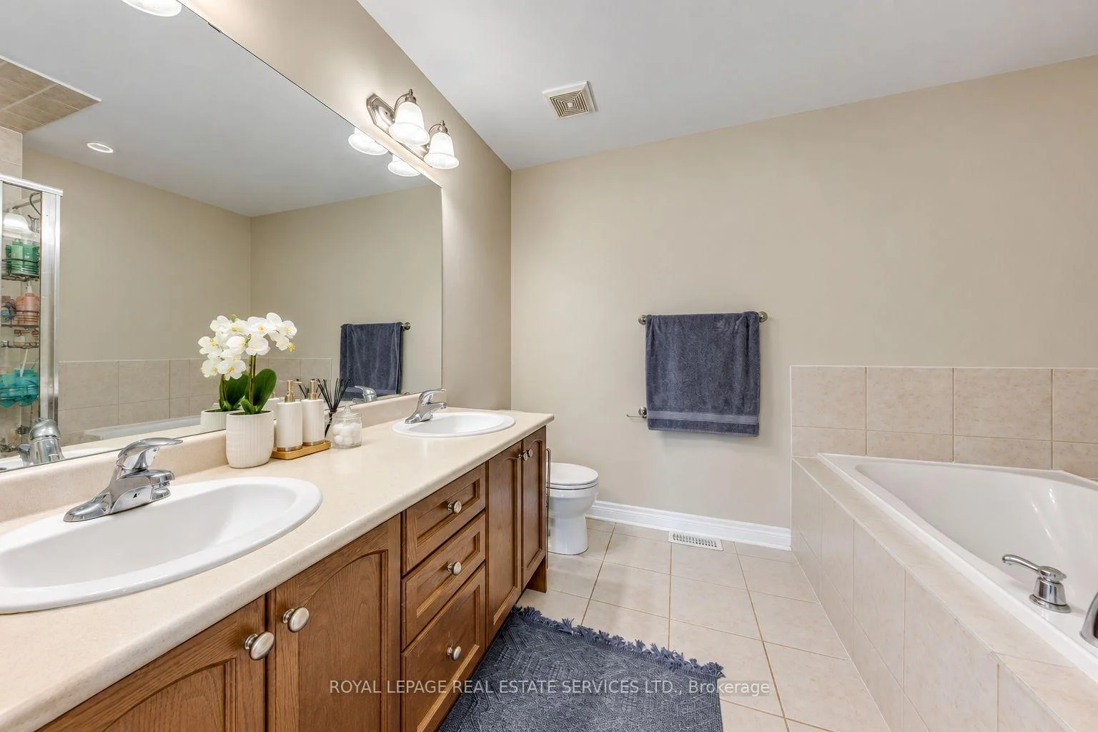 Photo 63 of Unit 24, 2019 Trawden Way, Oakville, Bronte Creek — HOMEH