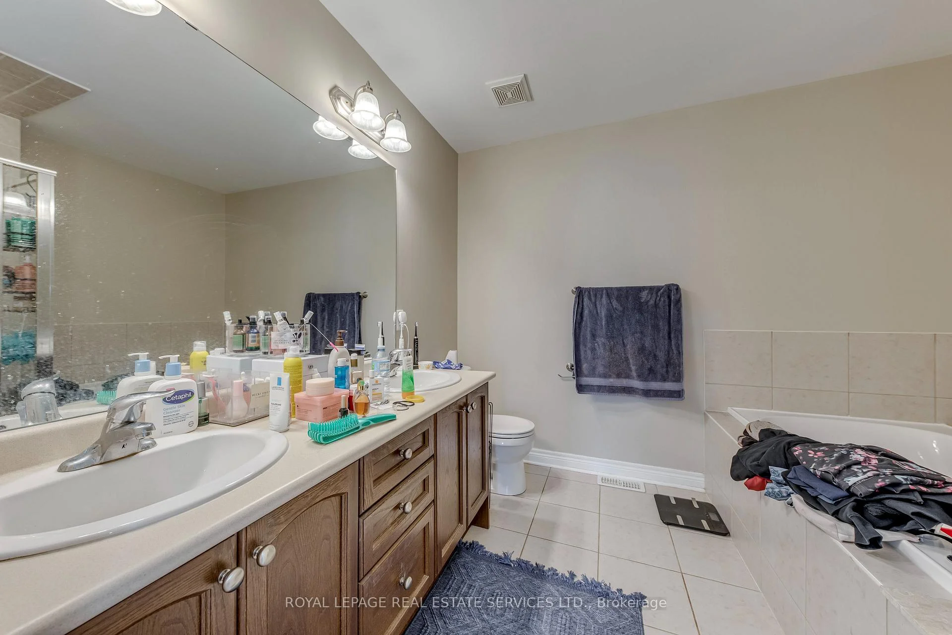 Photo 65 of Unit 24, 2019 Trawden Way, Oakville, Bronte Creek — HOMEH