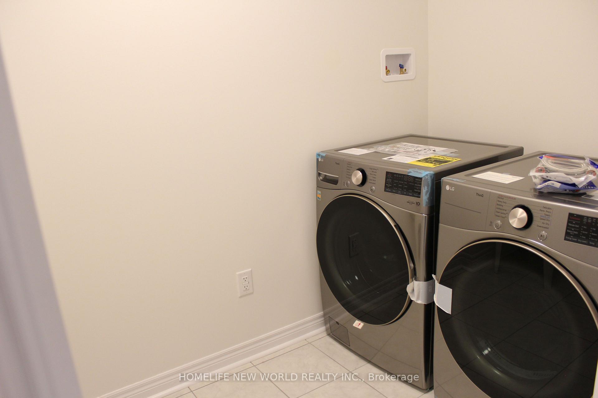 Photo 5 of 66 Johann Drive, Markham, Middlefield — HOMEH