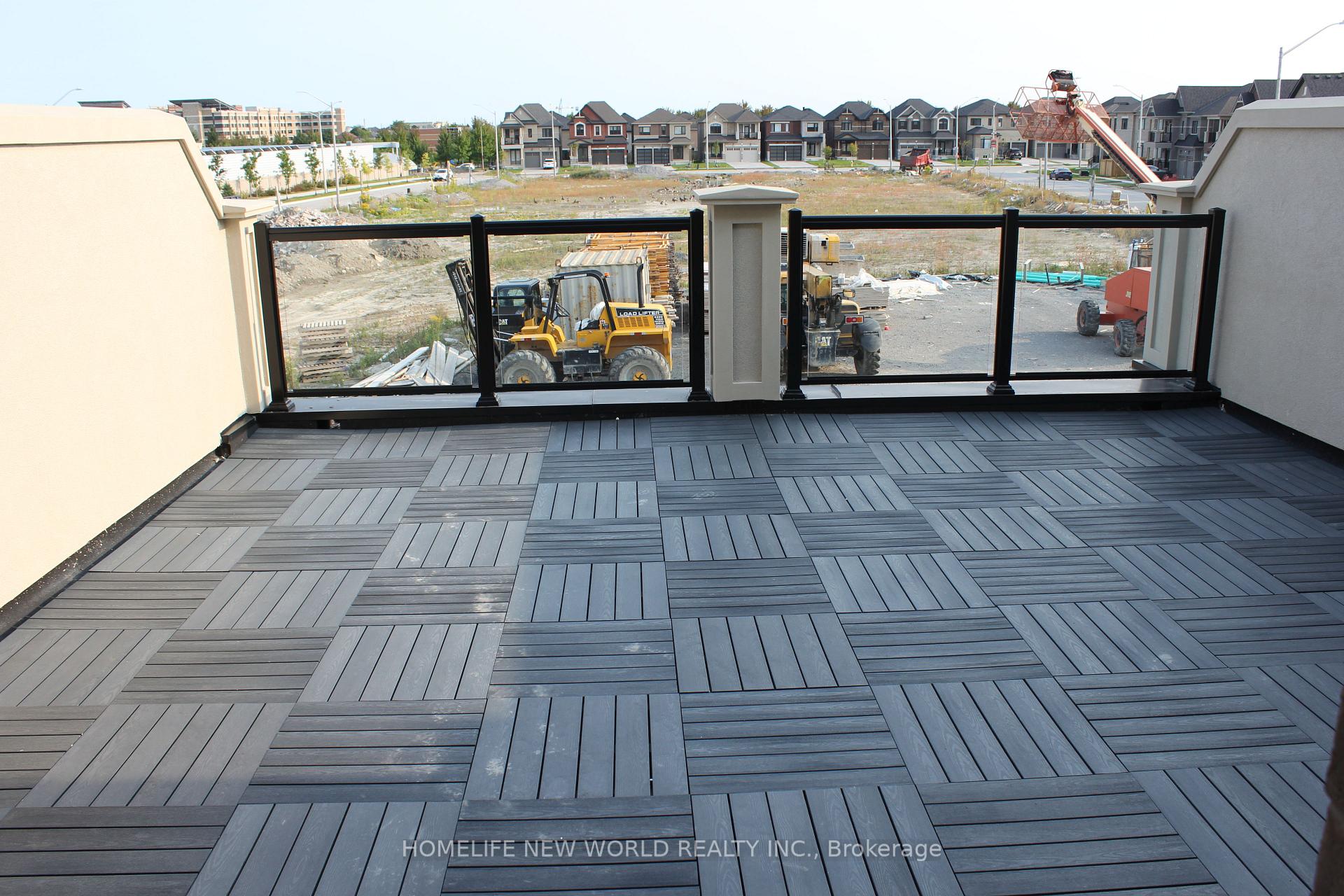 Photo 12 of 66 Johann Drive, Markham, Middlefield — HOMEH