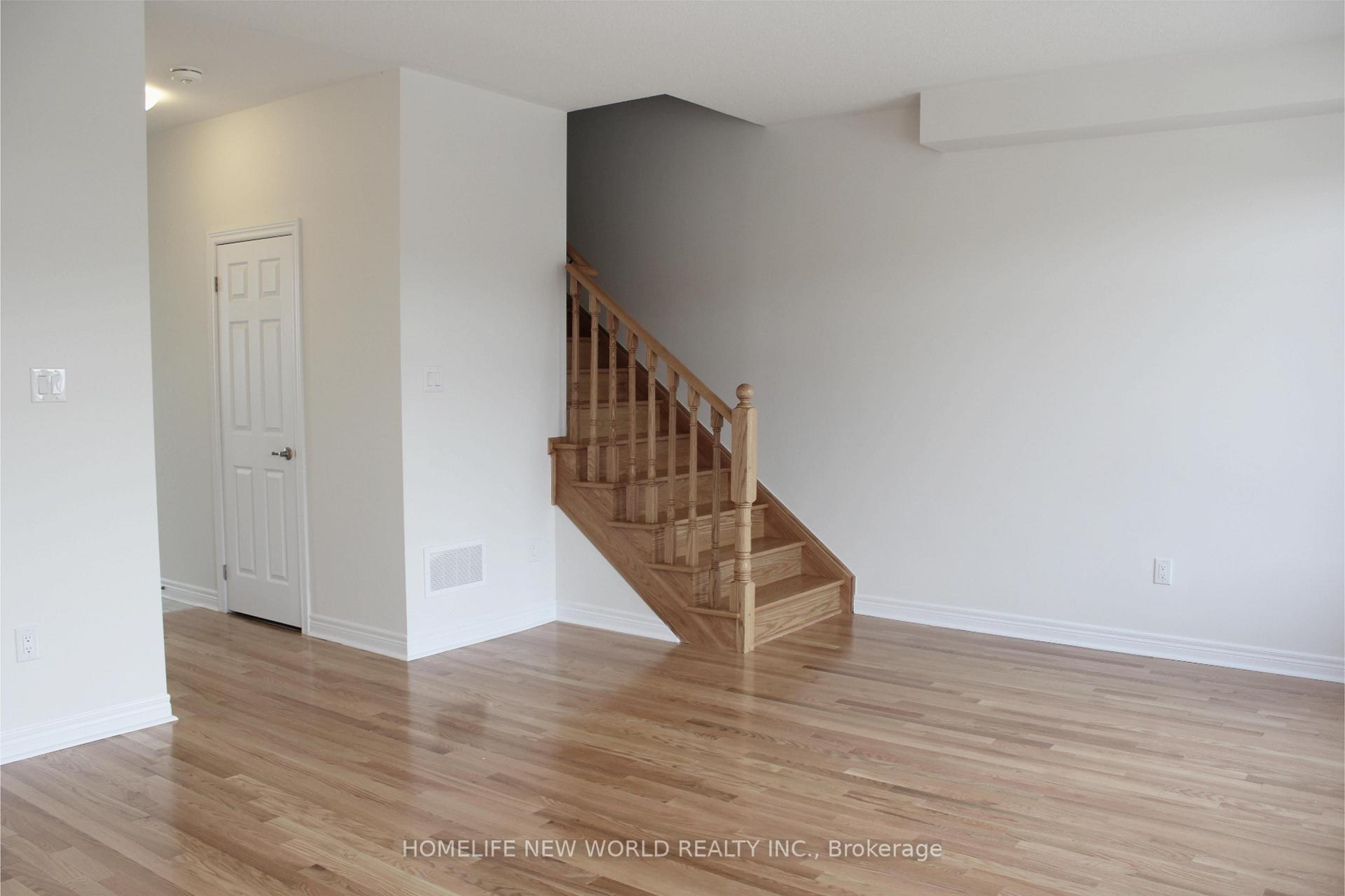 Photo 18 of 66 Johann Drive, Markham, Middlefield — HOMEH