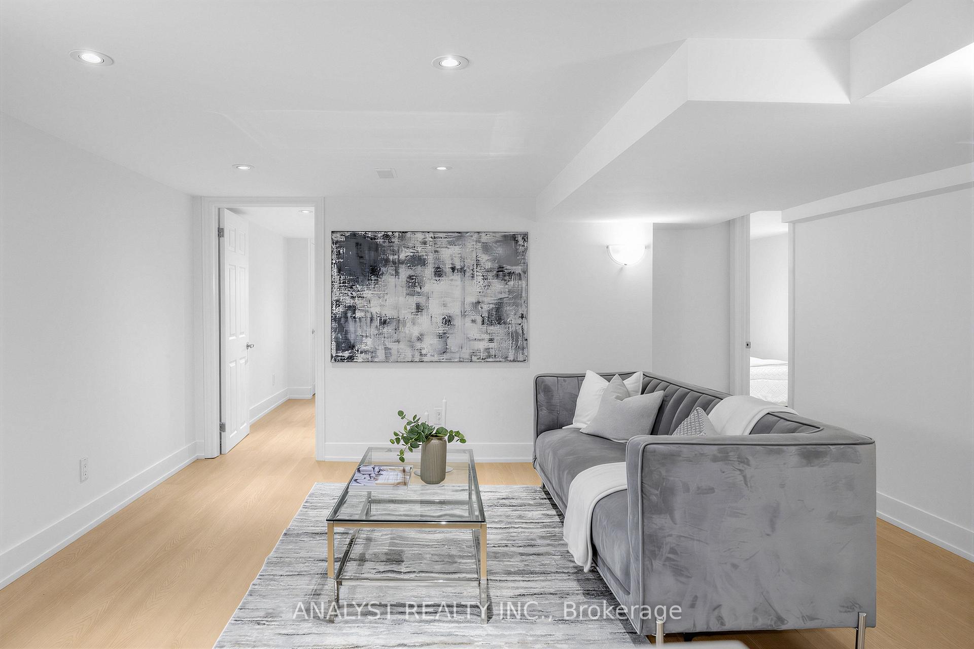 Photo 5 of Unit Lower Level, 39 Chartwell Road, Etobicoke, Stonegate-Queensway — HOMEH
