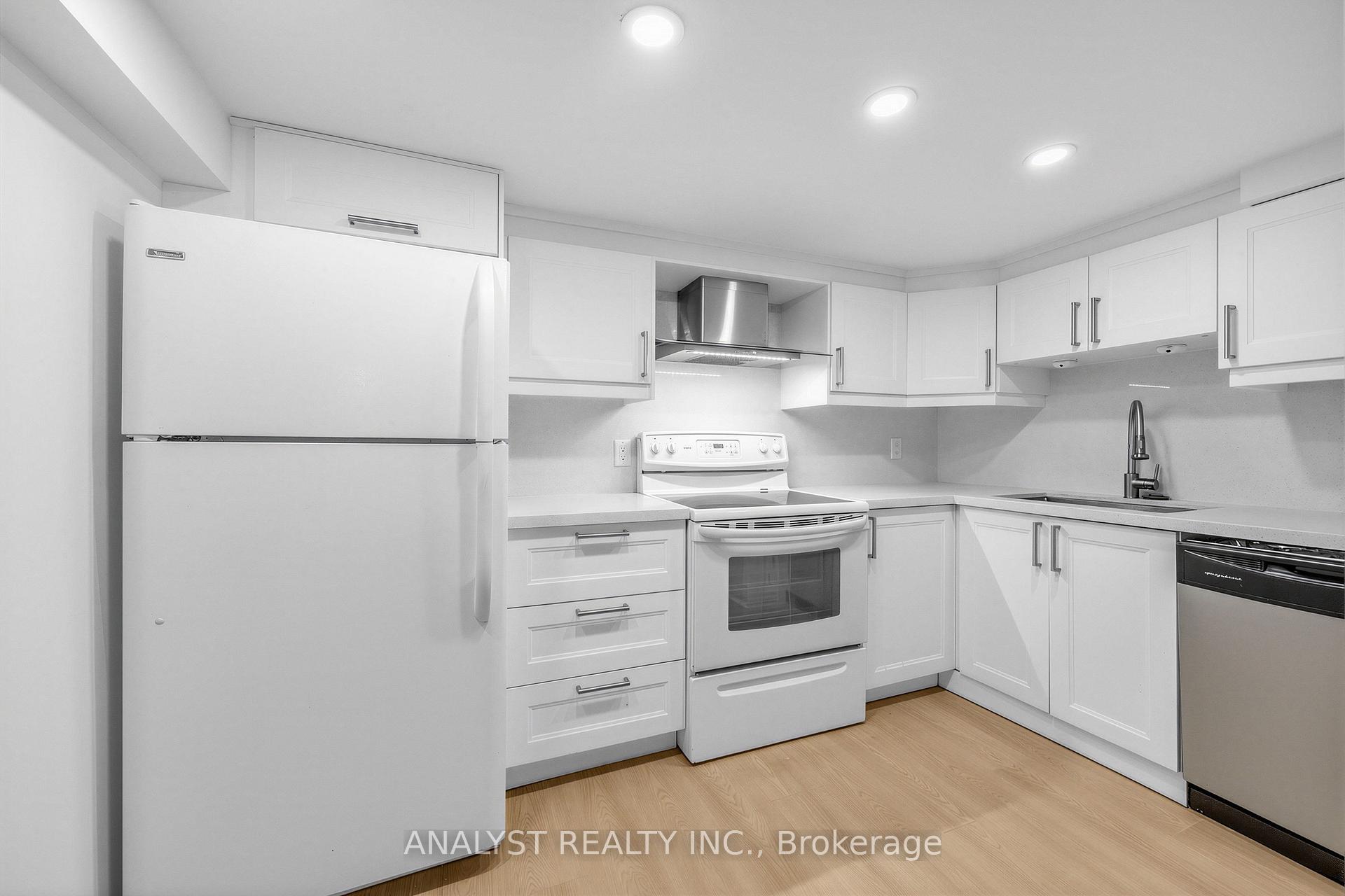 Photo 8 of Unit Lower Level, 39 Chartwell Road, Etobicoke, Stonegate-Queensway — HOMEH