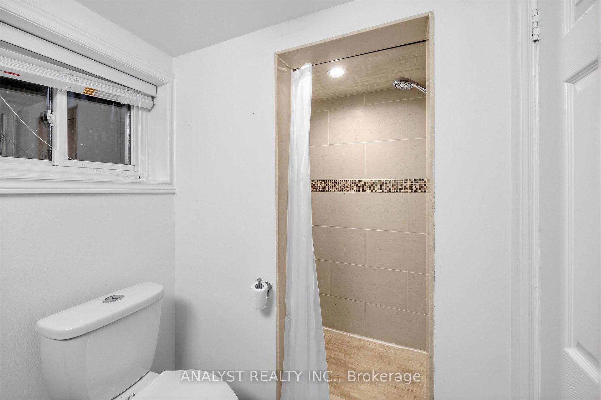 Photo 19 of Unit Lower Level, 39 Chartwell Road, Etobicoke, Stonegate-Queensway — HOMEH