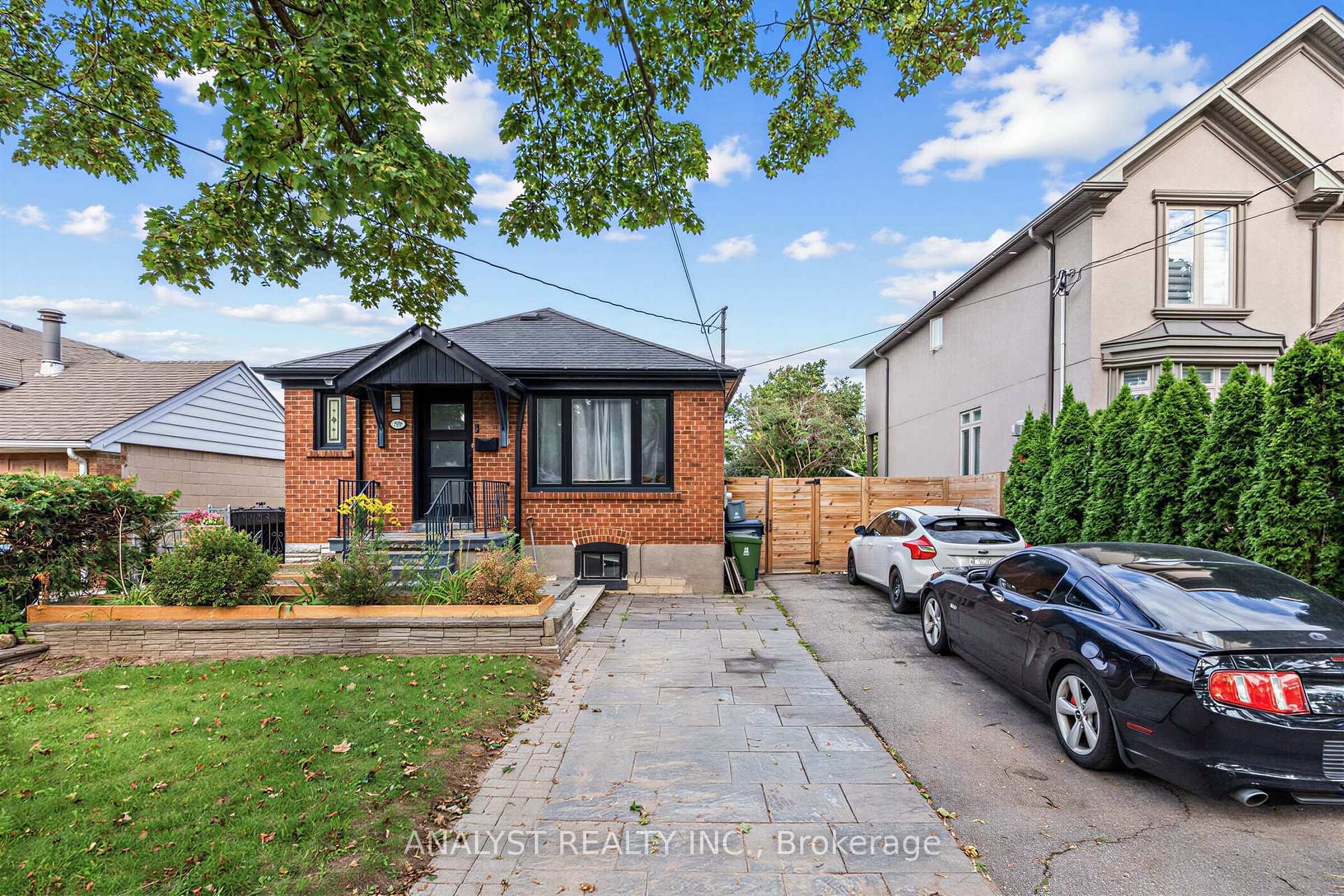 Photo 25 of Unit Lower Level, 39 Chartwell Road, Etobicoke, Stonegate-Queensway — HOMEH