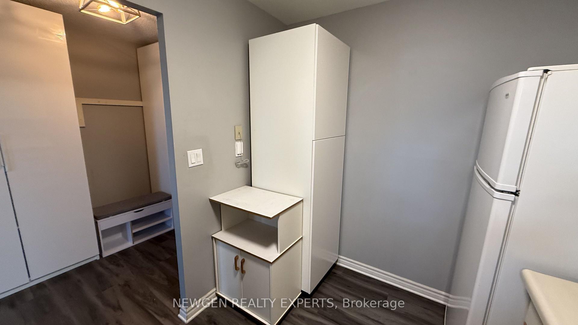 Photo 15 of Unit 405, 18 Holborn Court, Kitchener, Stanley Park — HOMEH