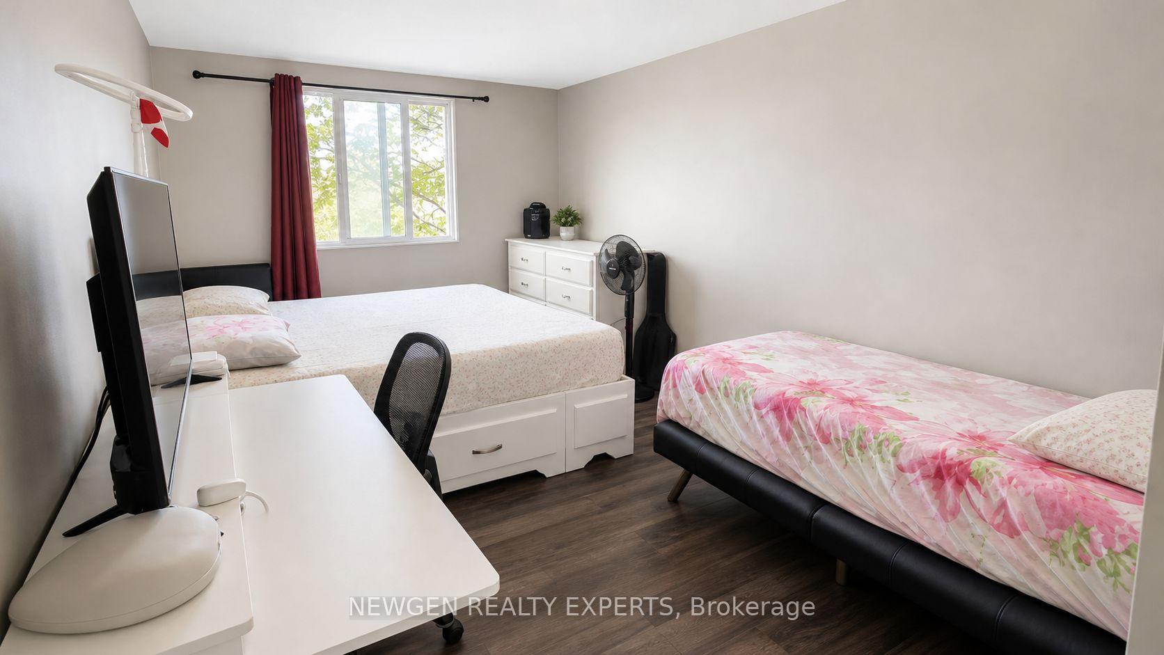 Photo 16 of Unit 405, 18 Holborn Court, Kitchener, Stanley Park — HOMEH