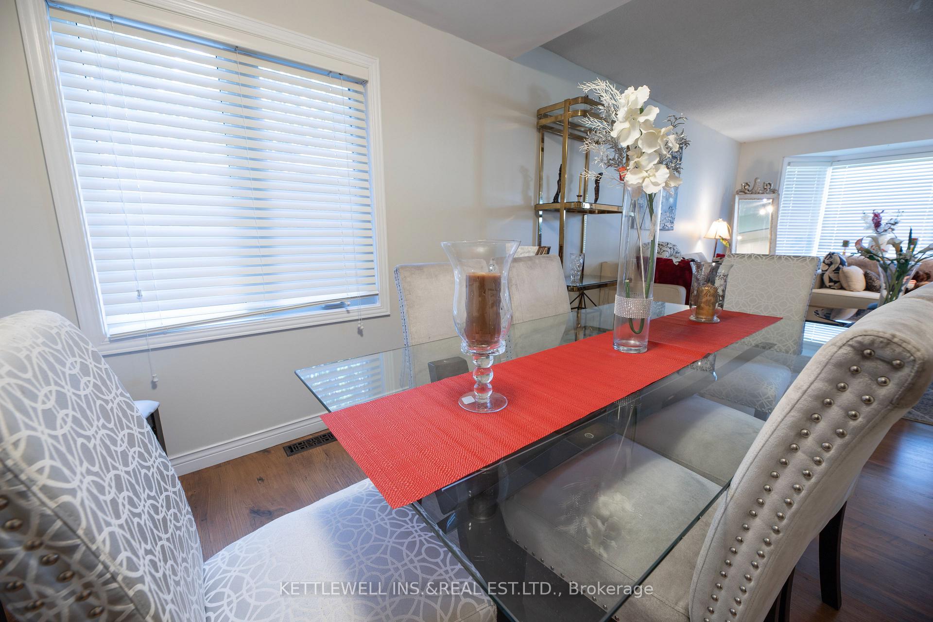 Photo 7 of 17 Elgin Place W, Strathroy-Caradoc, NW — HOMEH