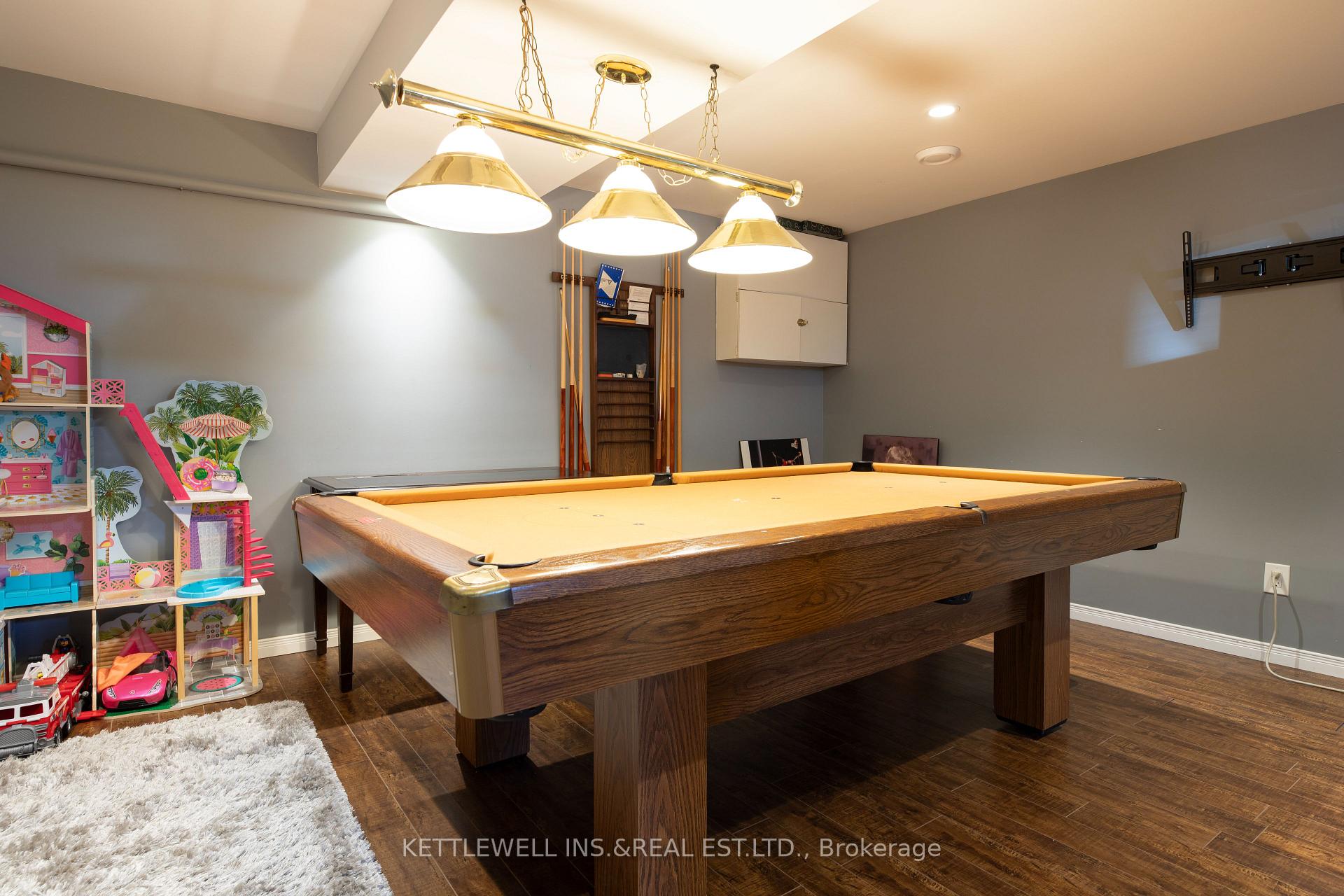 Photo 12 of 17 Elgin Place W, Strathroy-Caradoc, NW — HOMEH