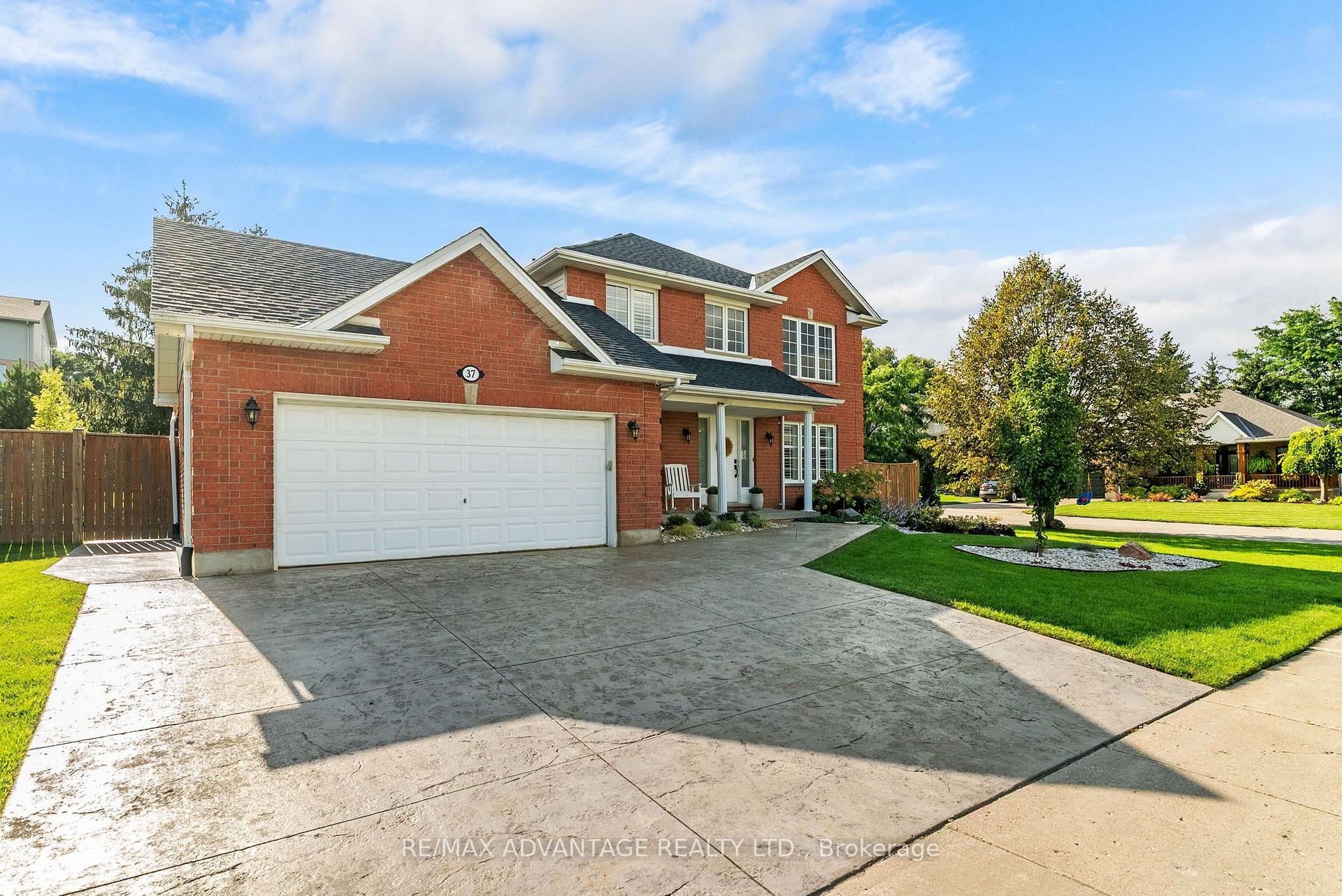 Photo 2 of 37 Calvert Lane, Middlesex Centre, Ilderton — HOMEH