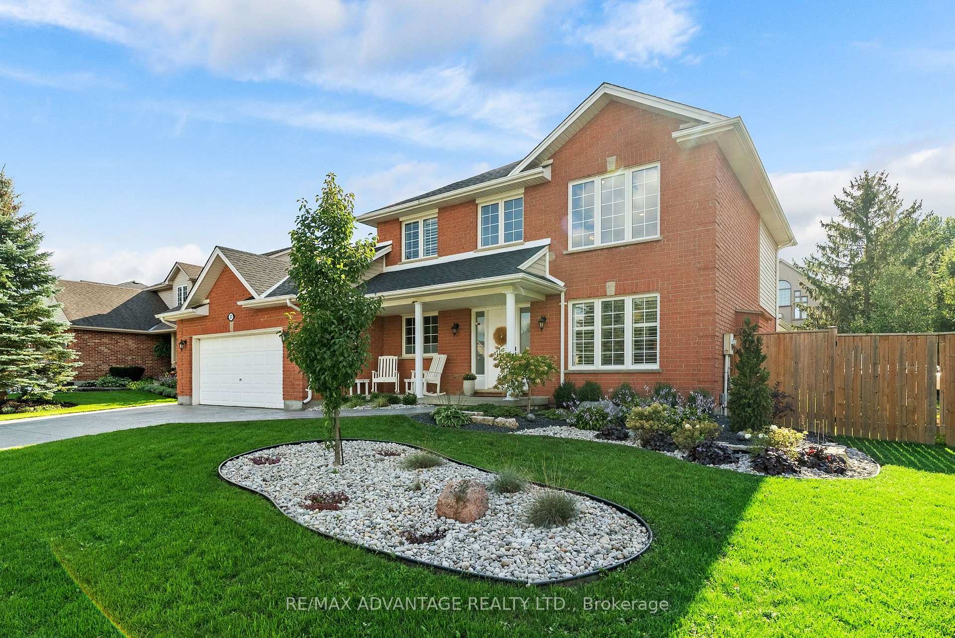 Photo 3 of 37 Calvert Lane, Middlesex Centre, Ilderton — HOMEH
