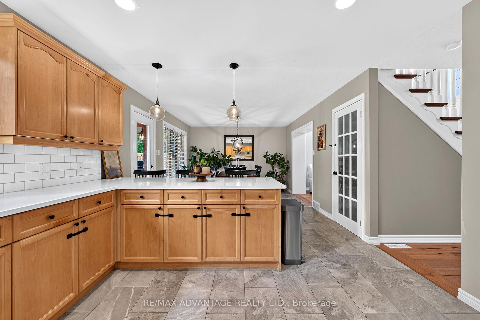 Photo 28 of 37 Calvert Lane, Middlesex Centre, Ilderton — HOMEH