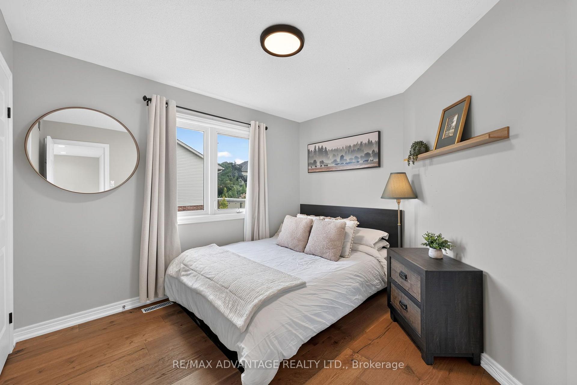 Photo 39 of 37 Calvert Lane, Middlesex Centre, Ilderton — HOMEH