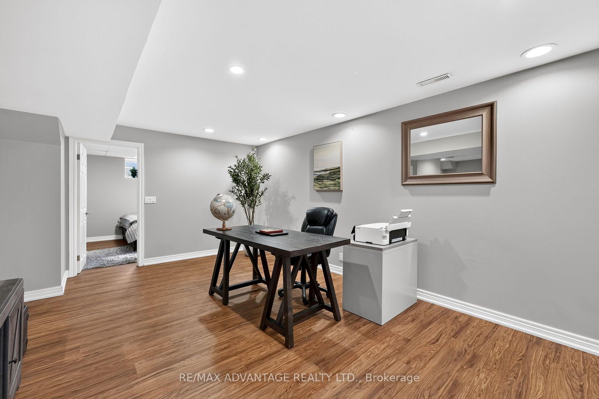 Photo 44 of 37 Calvert Lane, Middlesex Centre, Ilderton — HOMEH