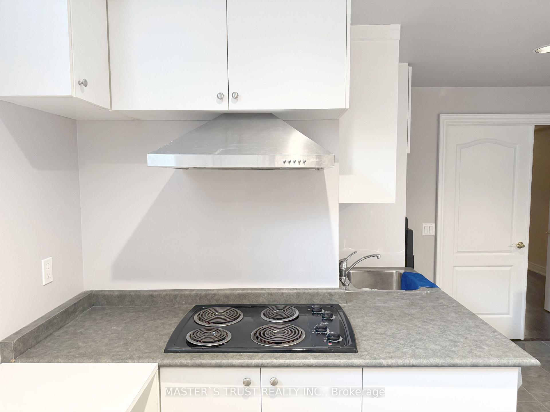 Photo 4 of 6 Cadmus Road, North York, Newtonbrook East — HOMEH