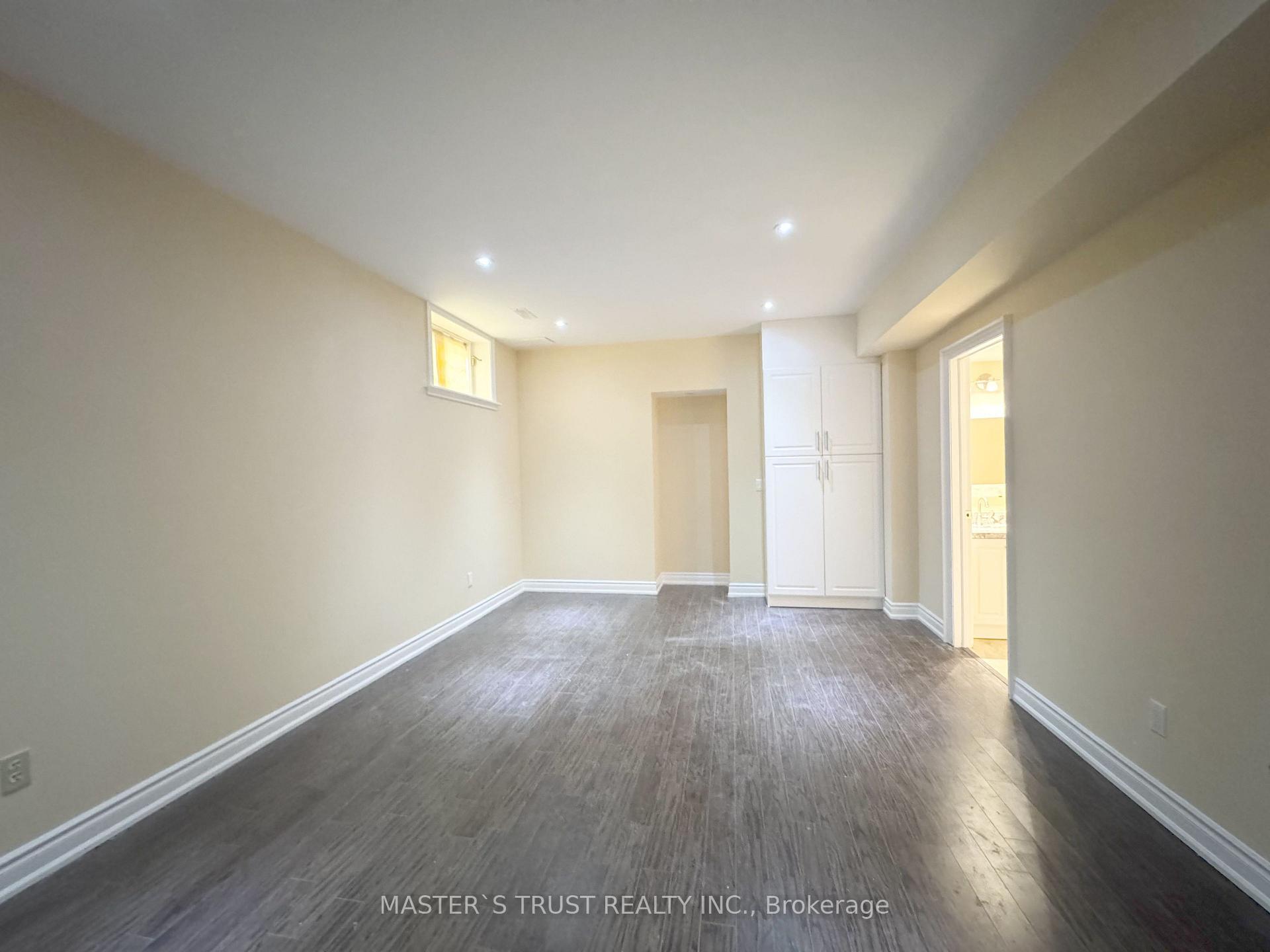 Photo 11 of 6 Cadmus Road, North York, Newtonbrook East — HOMEH