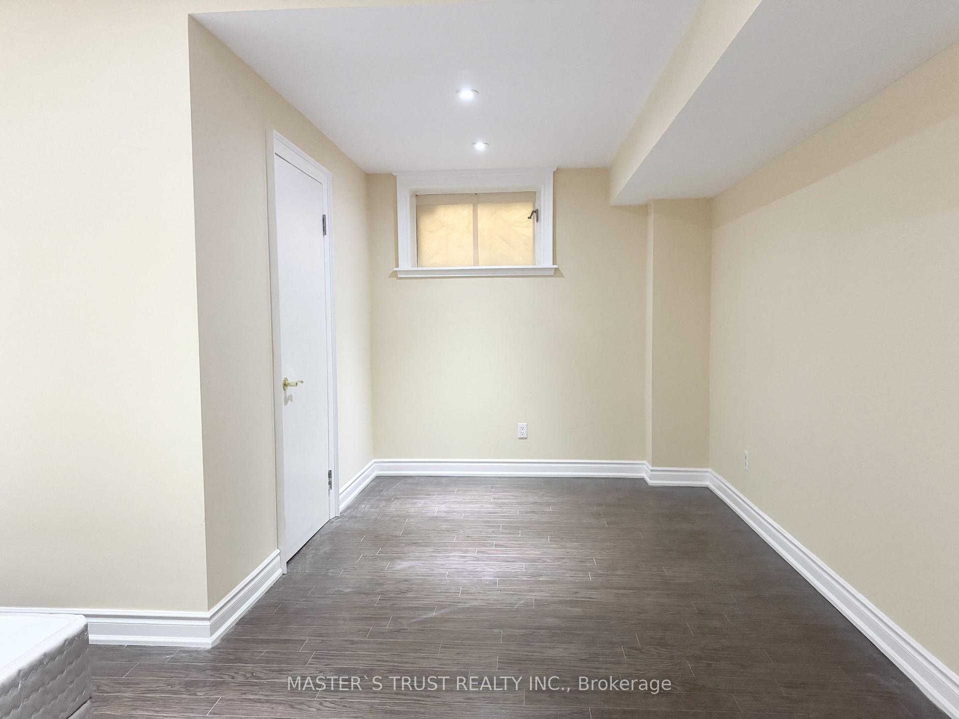 Photo 15 of 6 Cadmus Road, North York, Newtonbrook East — HOMEH