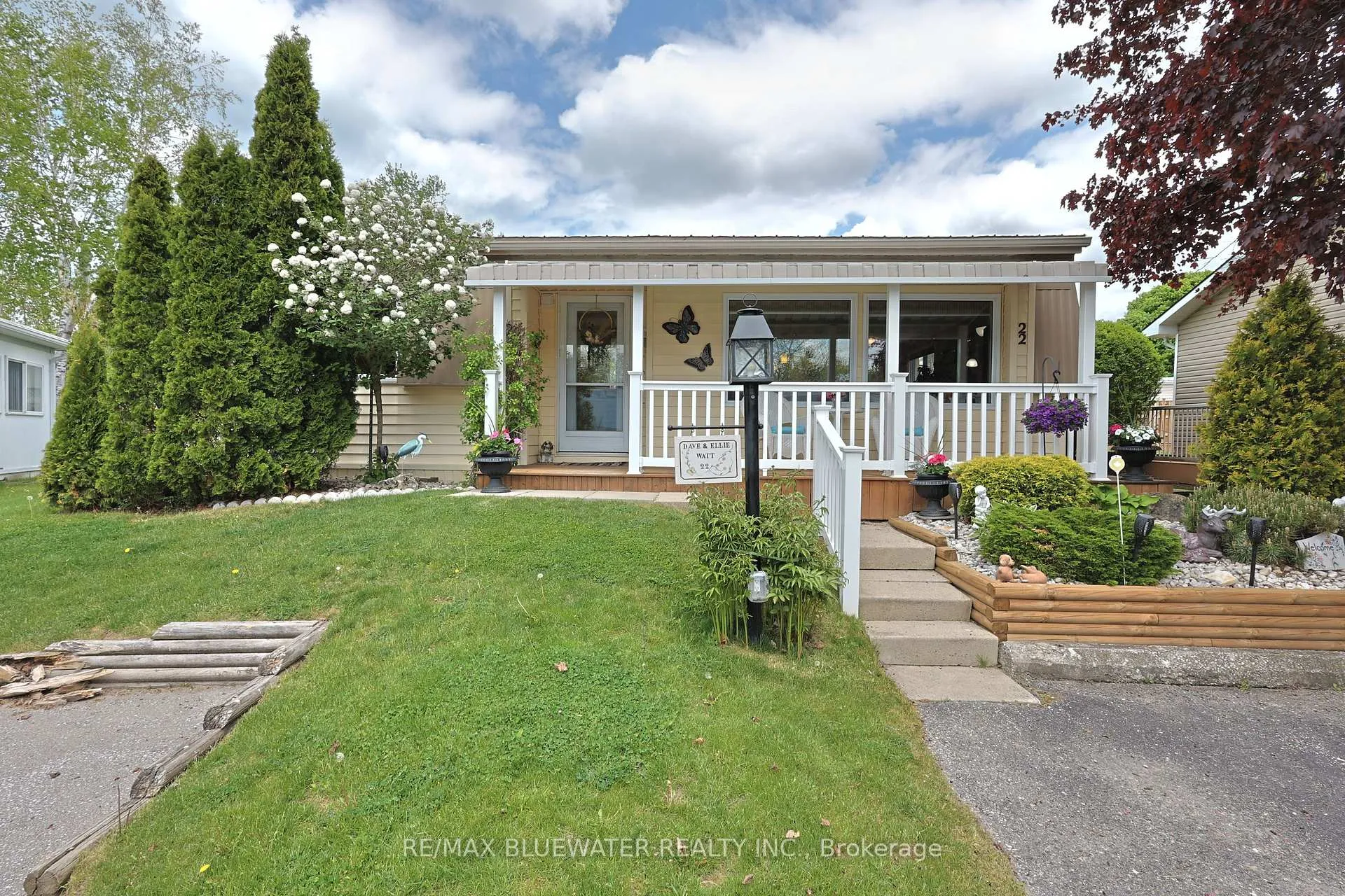 Photo 1 of 22 Pebble Beach Parkway, South Huron, Stephen — HOMEH