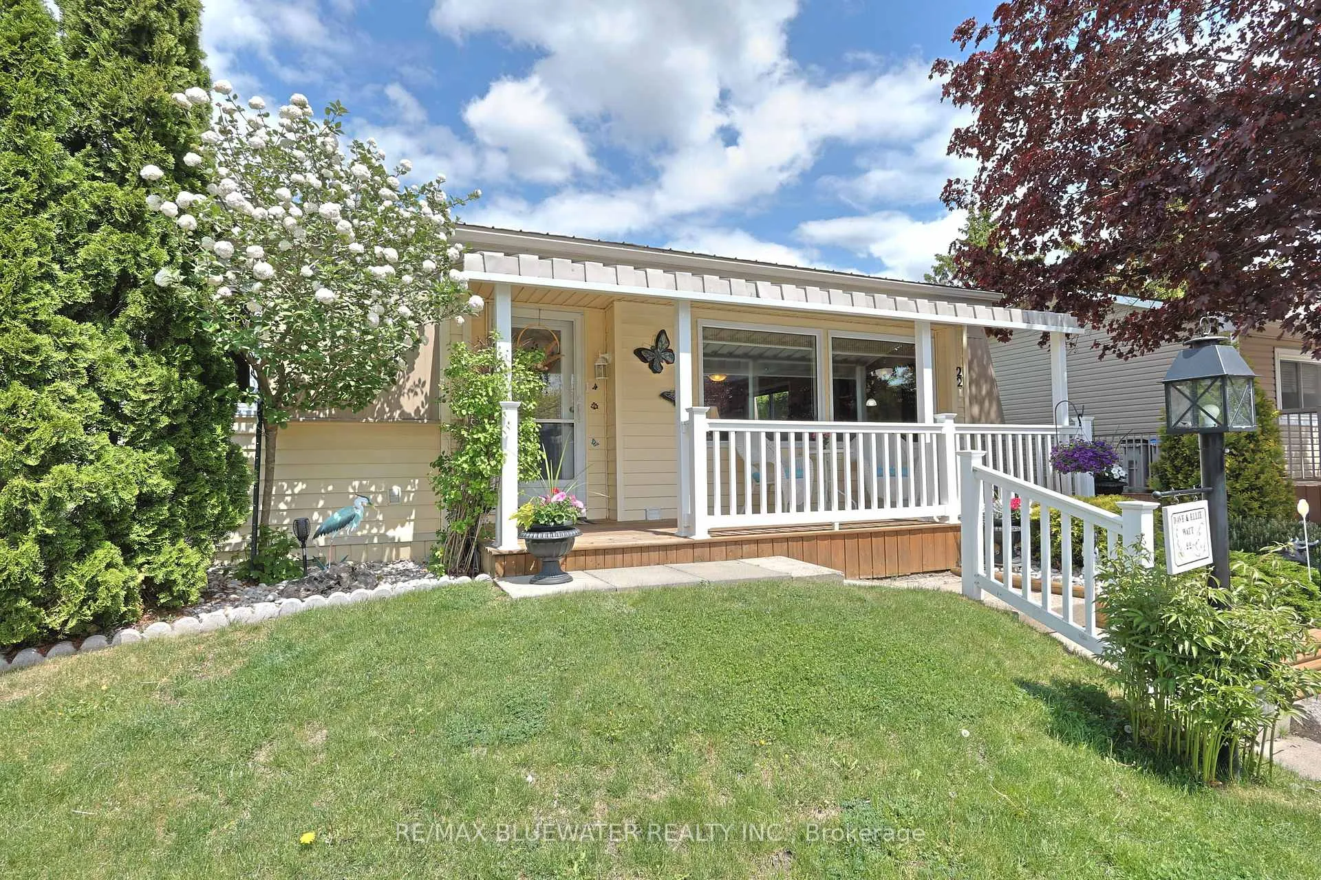 Photo 8 of 22 Pebble Beach Parkway, South Huron, Stephen — HOMEH
