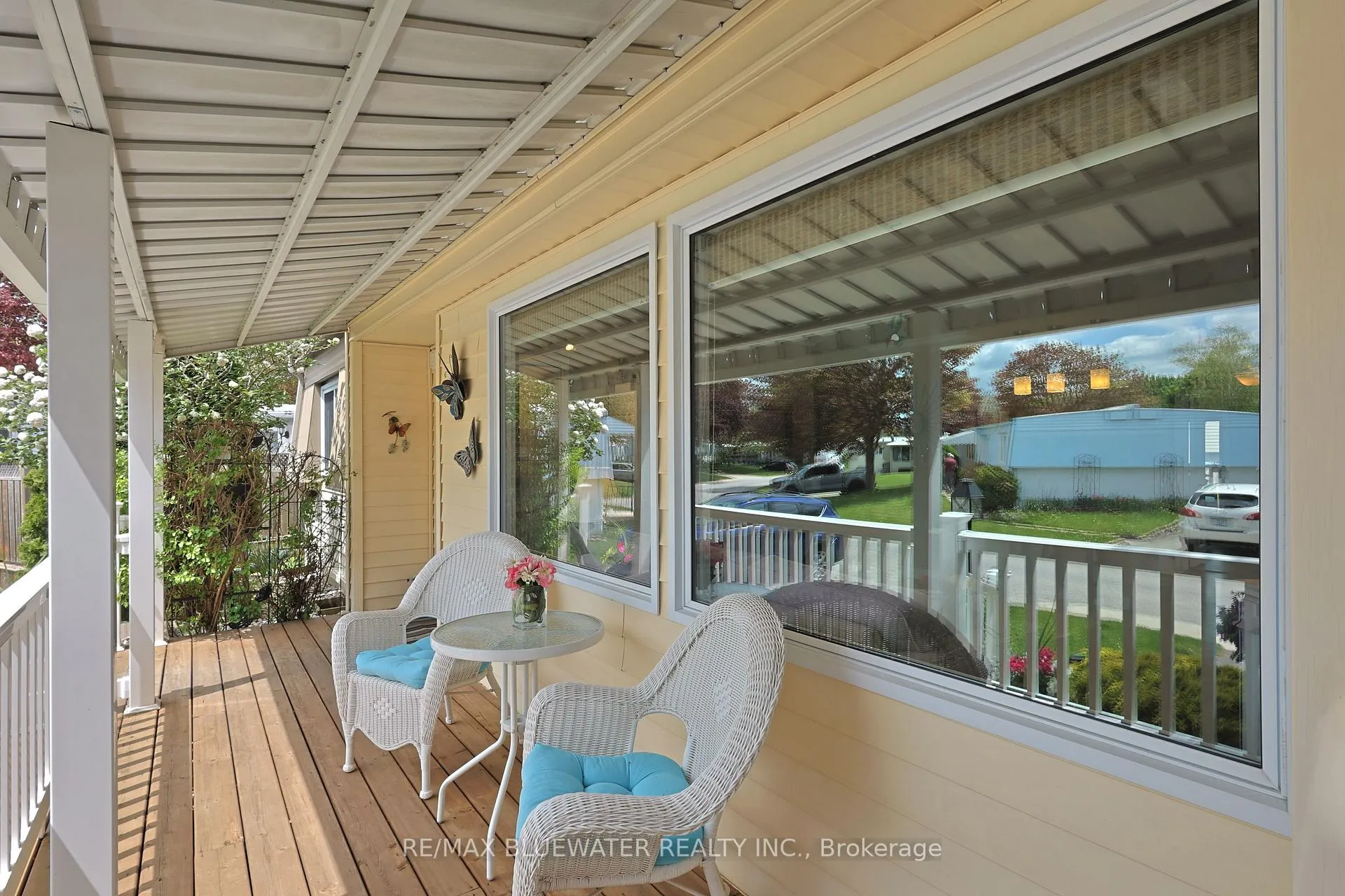Photo 11 of 22 Pebble Beach Parkway, South Huron, Stephen — HOMEH