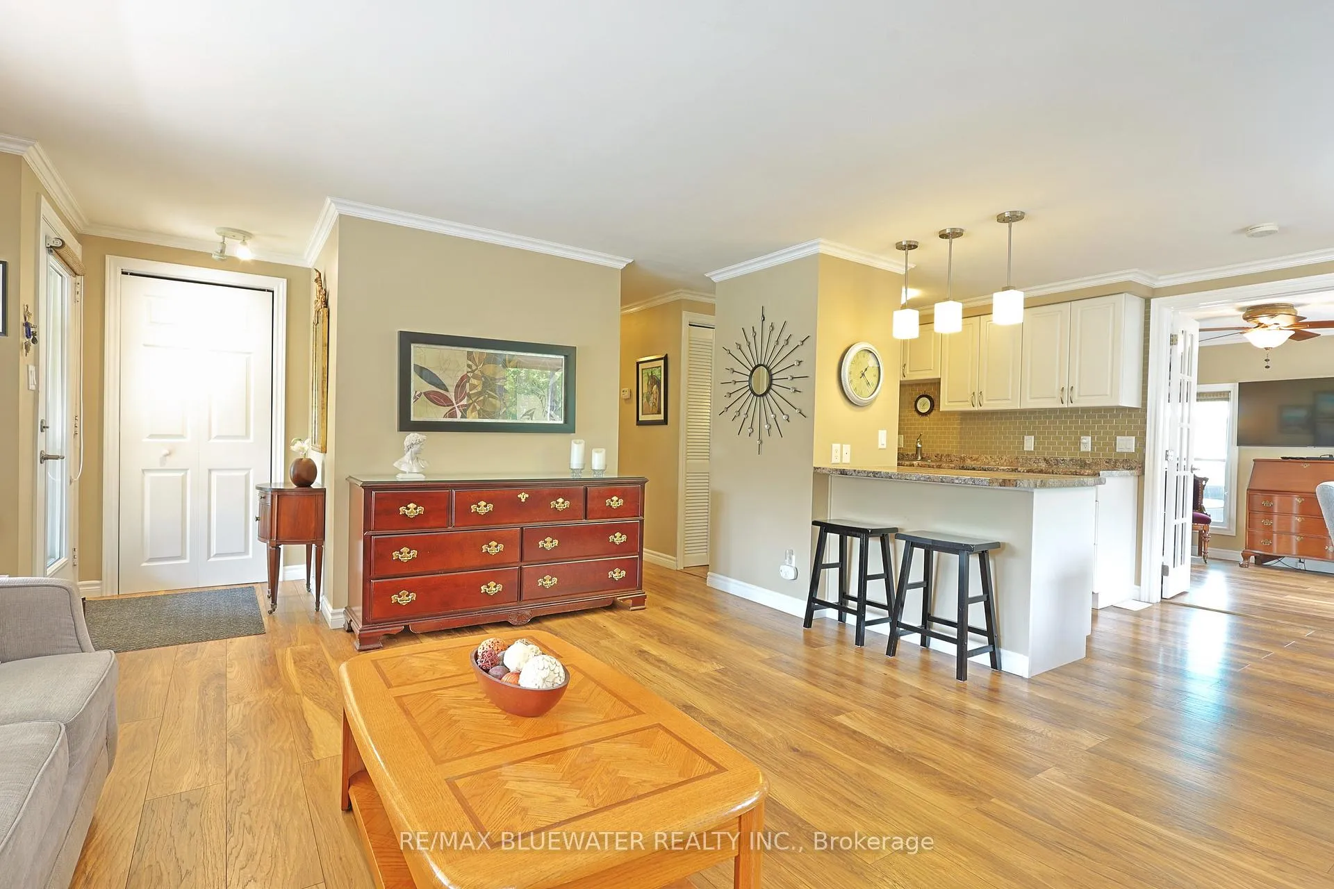 Photo 13 of 22 Pebble Beach Parkway, South Huron, Stephen — HOMEH